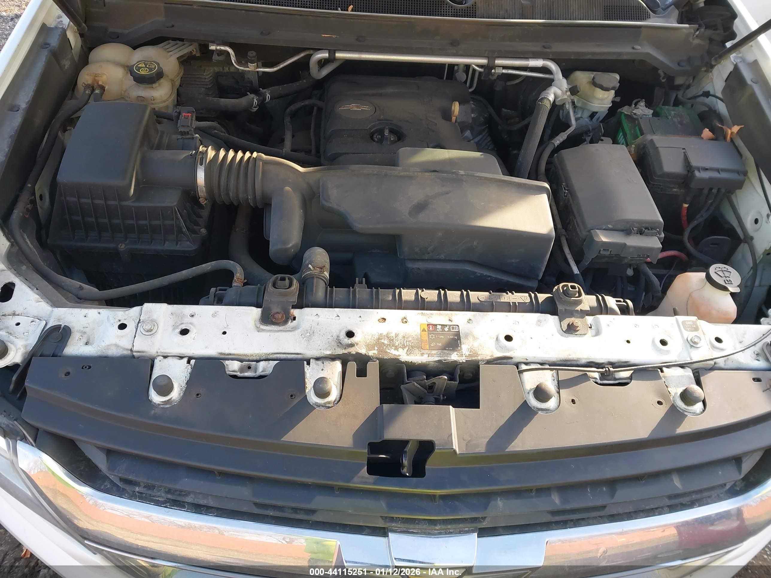 CHEVROLET COLORADO image 10