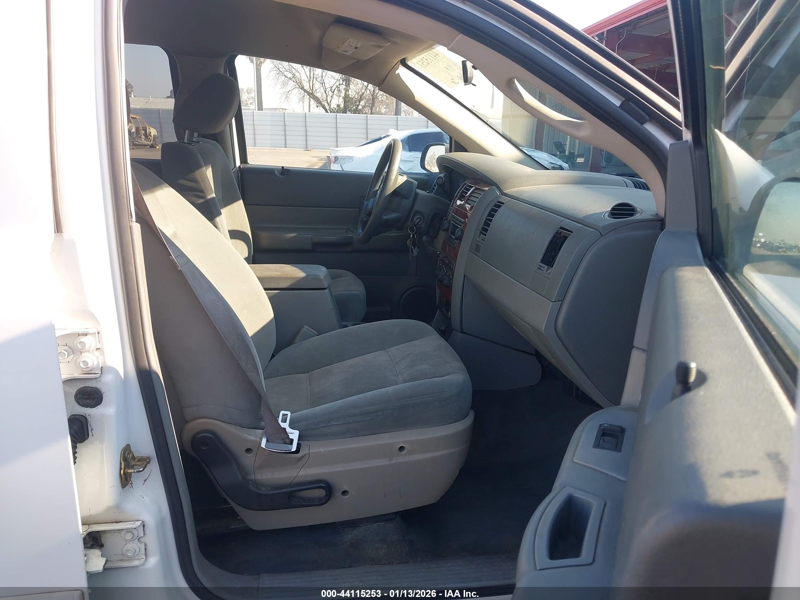 DODGE DURANGO image 5
