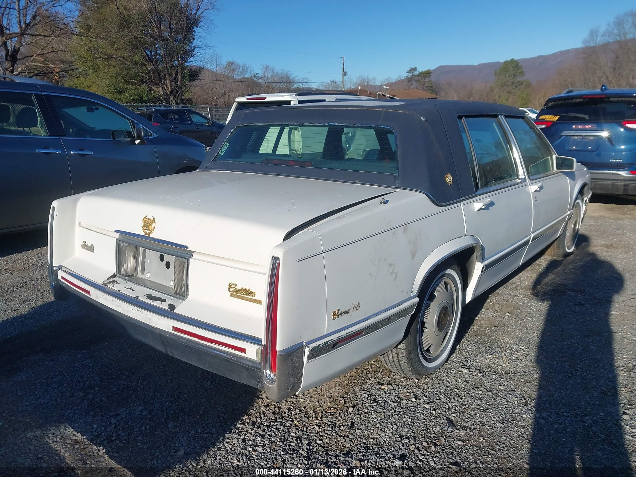 CADILLAC DEVILLE image 6