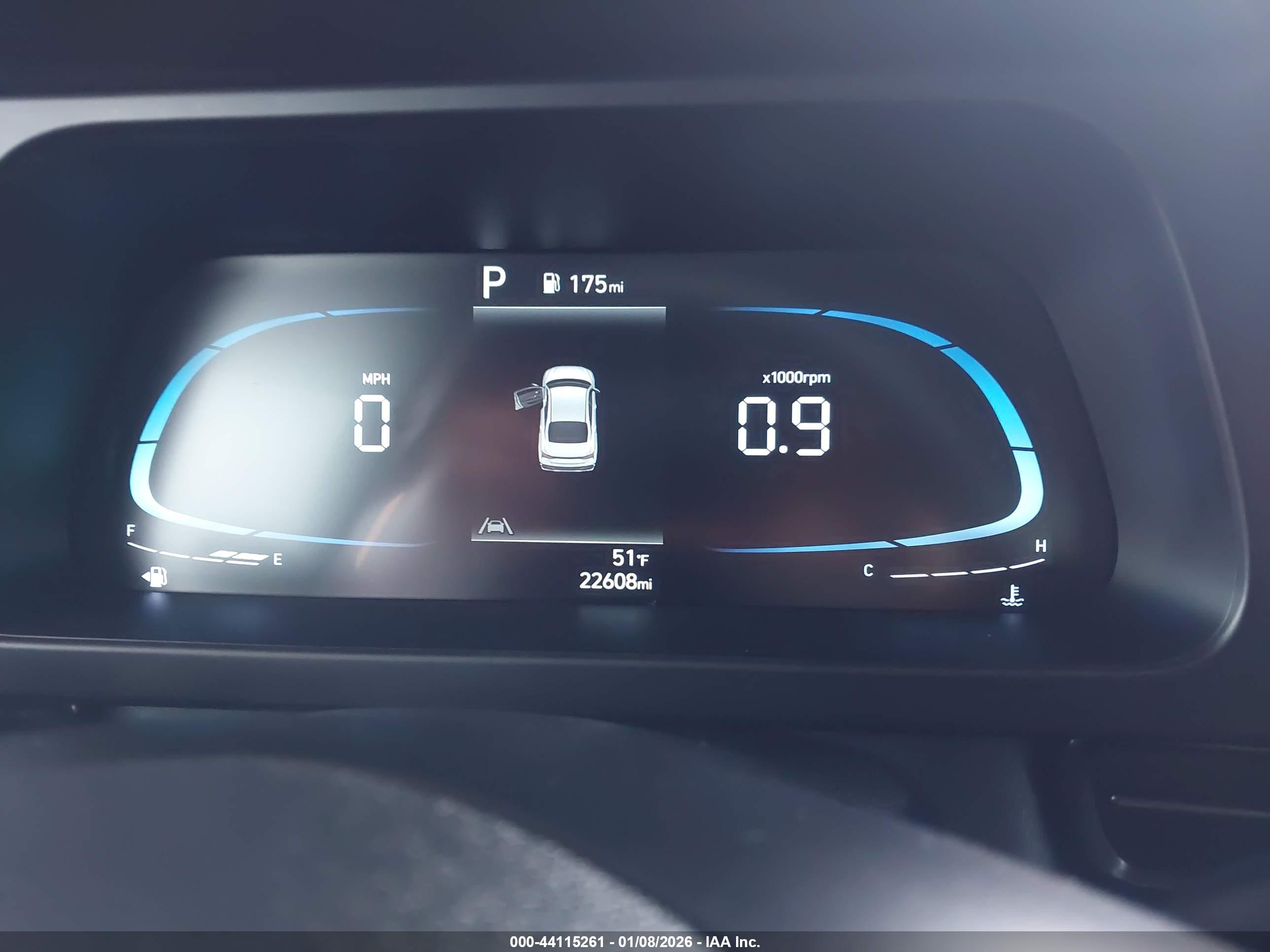 HYUNDAI ELANTRA image 7