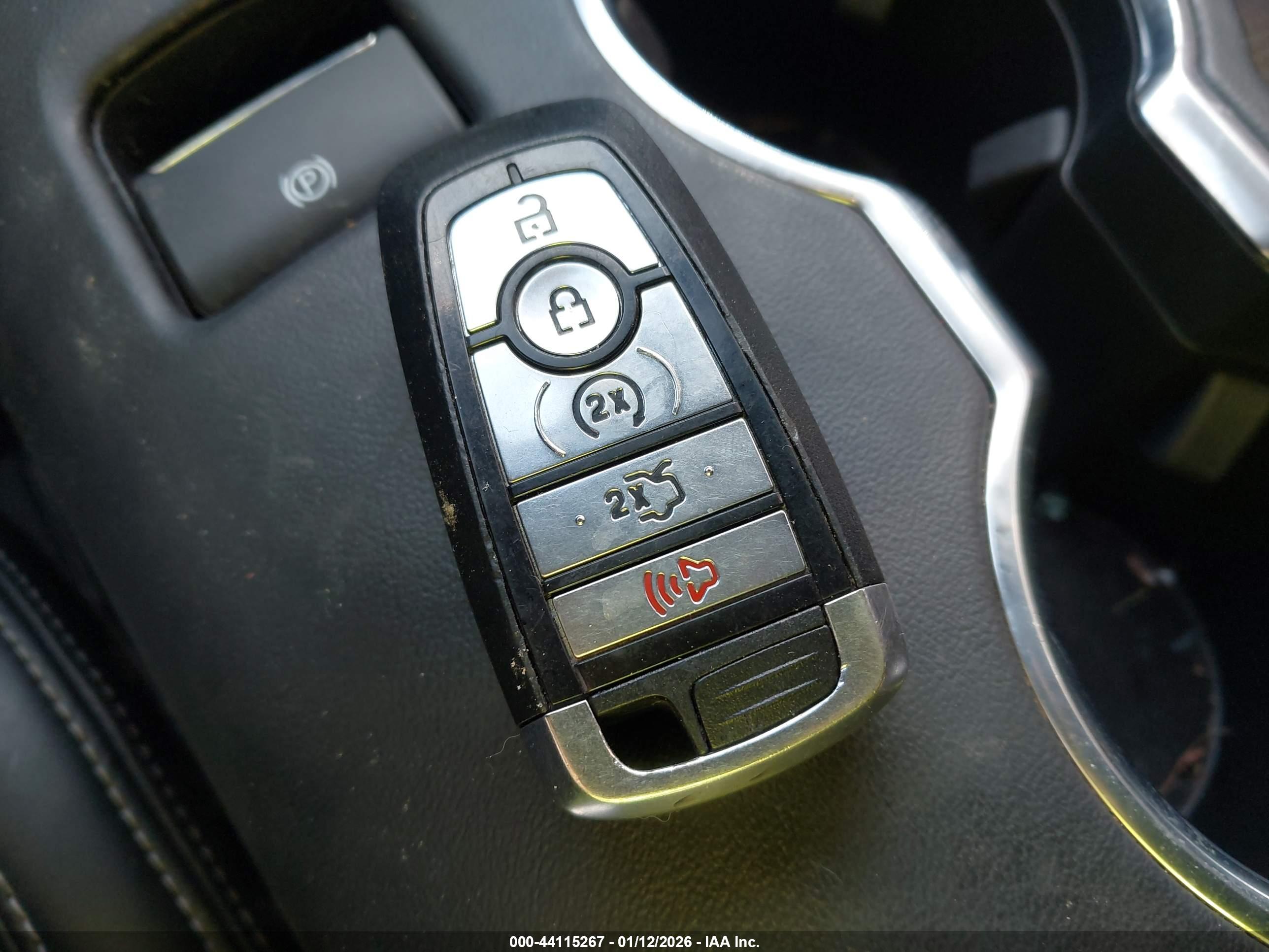 FORD MUSTANG image 11