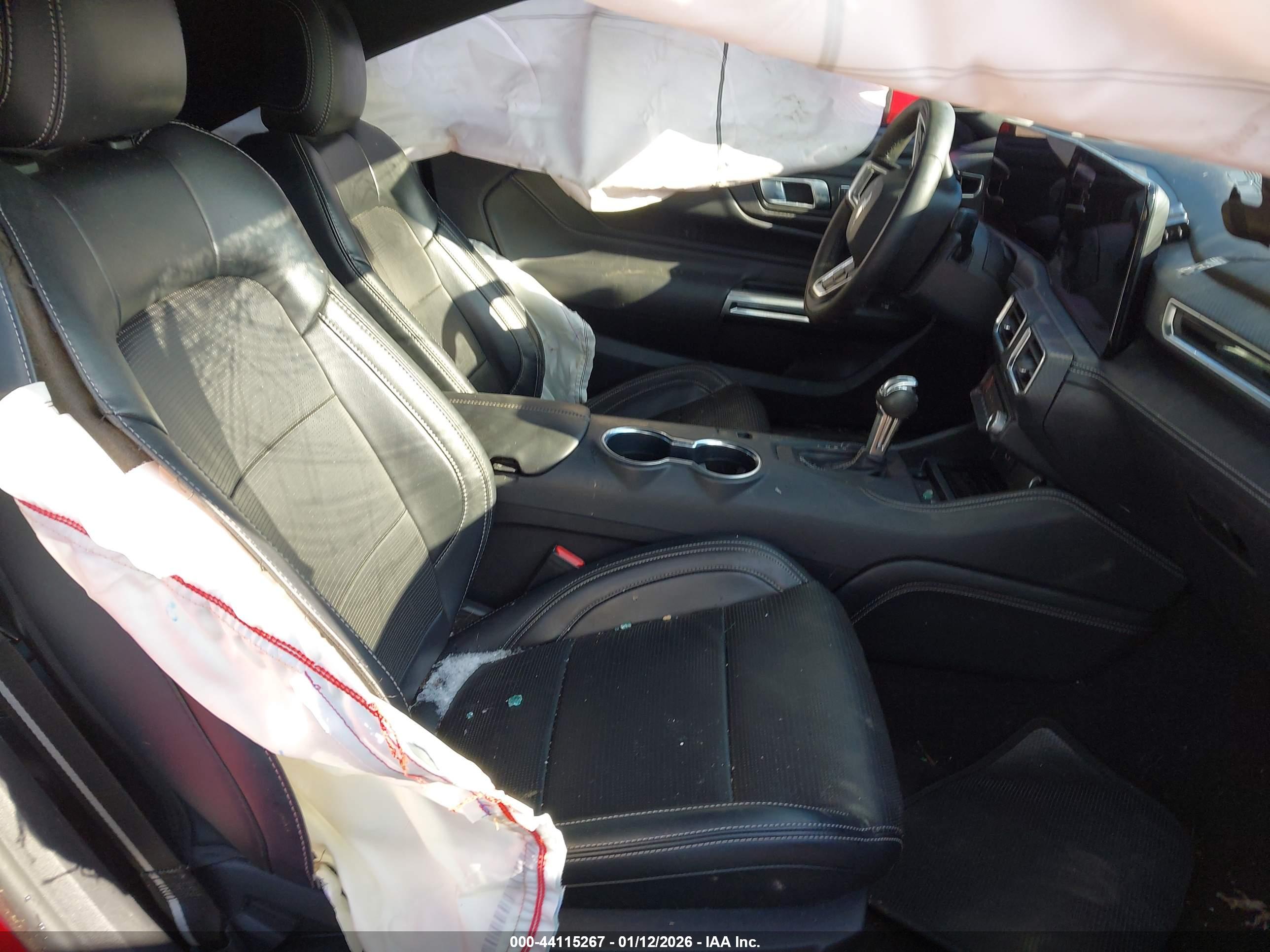 FORD MUSTANG image 5