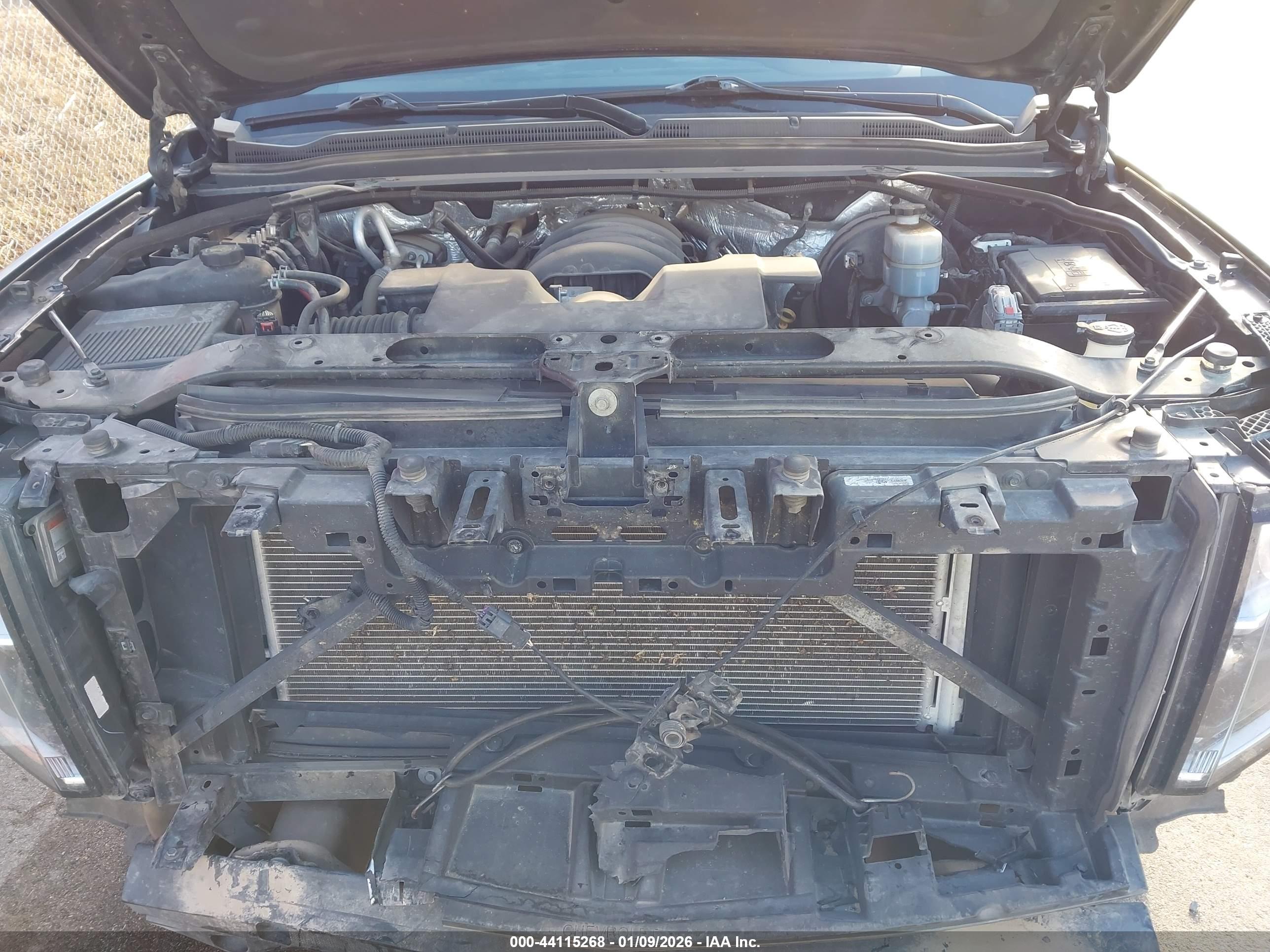 CHEVROLET SUBURBAN image 10