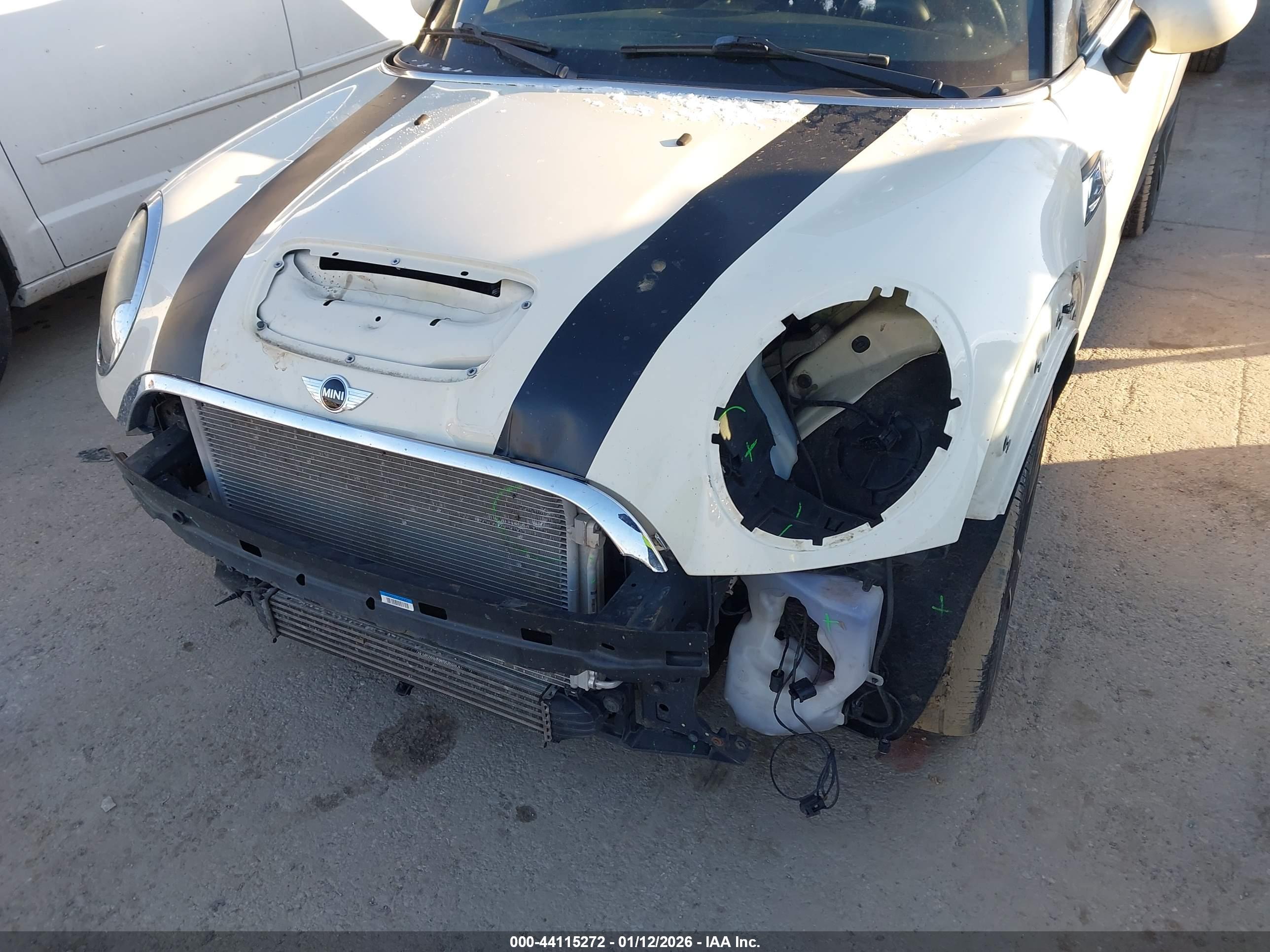 MINI COOPER image 6