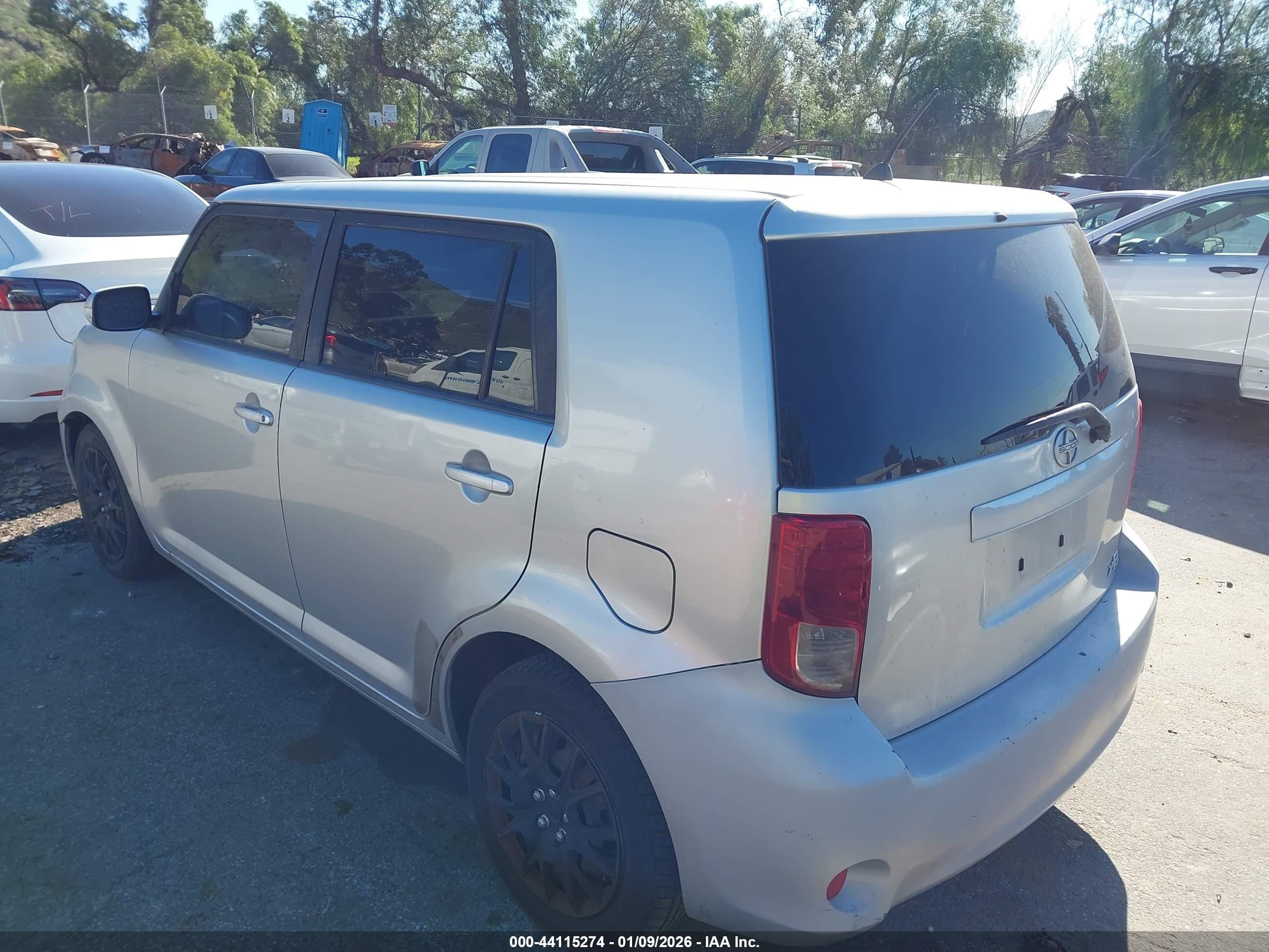SCION XB image 3