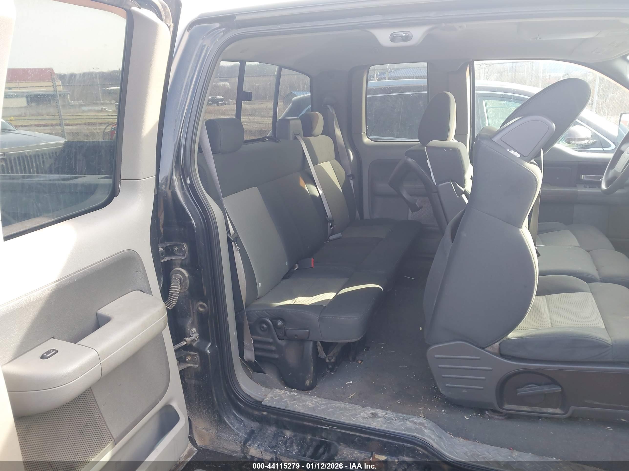 FORD F-150 image 8
