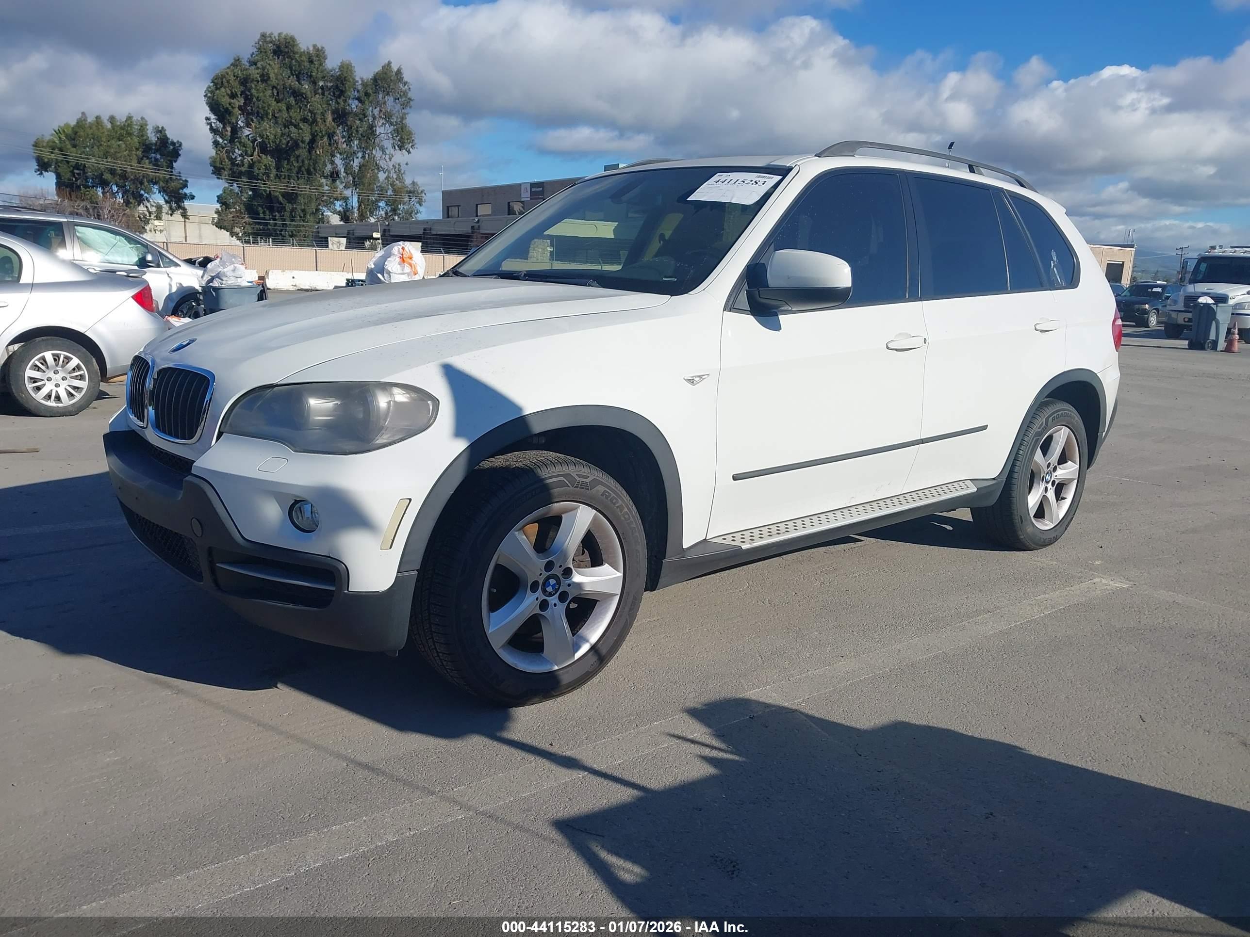 BMW X5 image 2