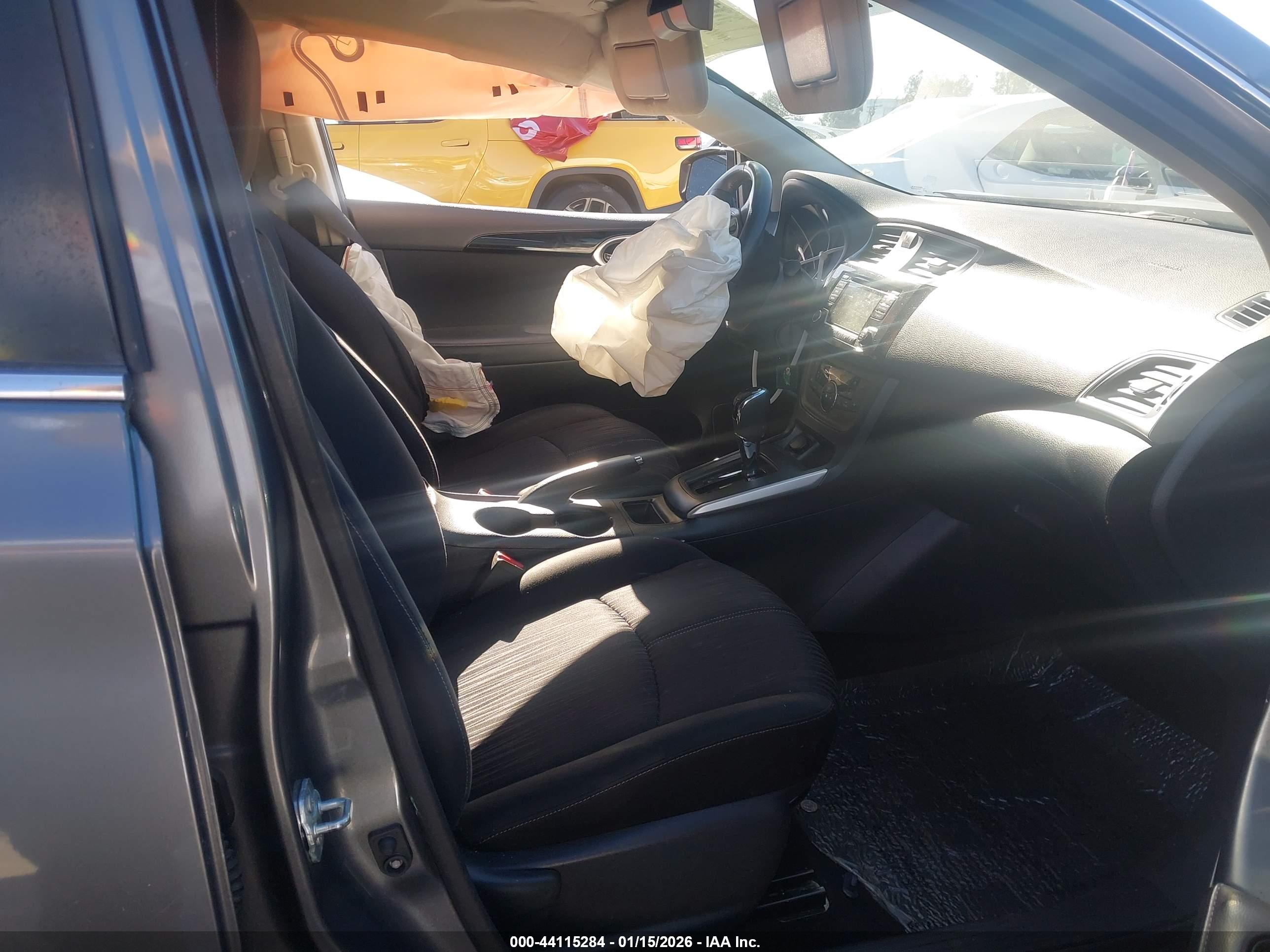 NISSAN SENTRA image 5