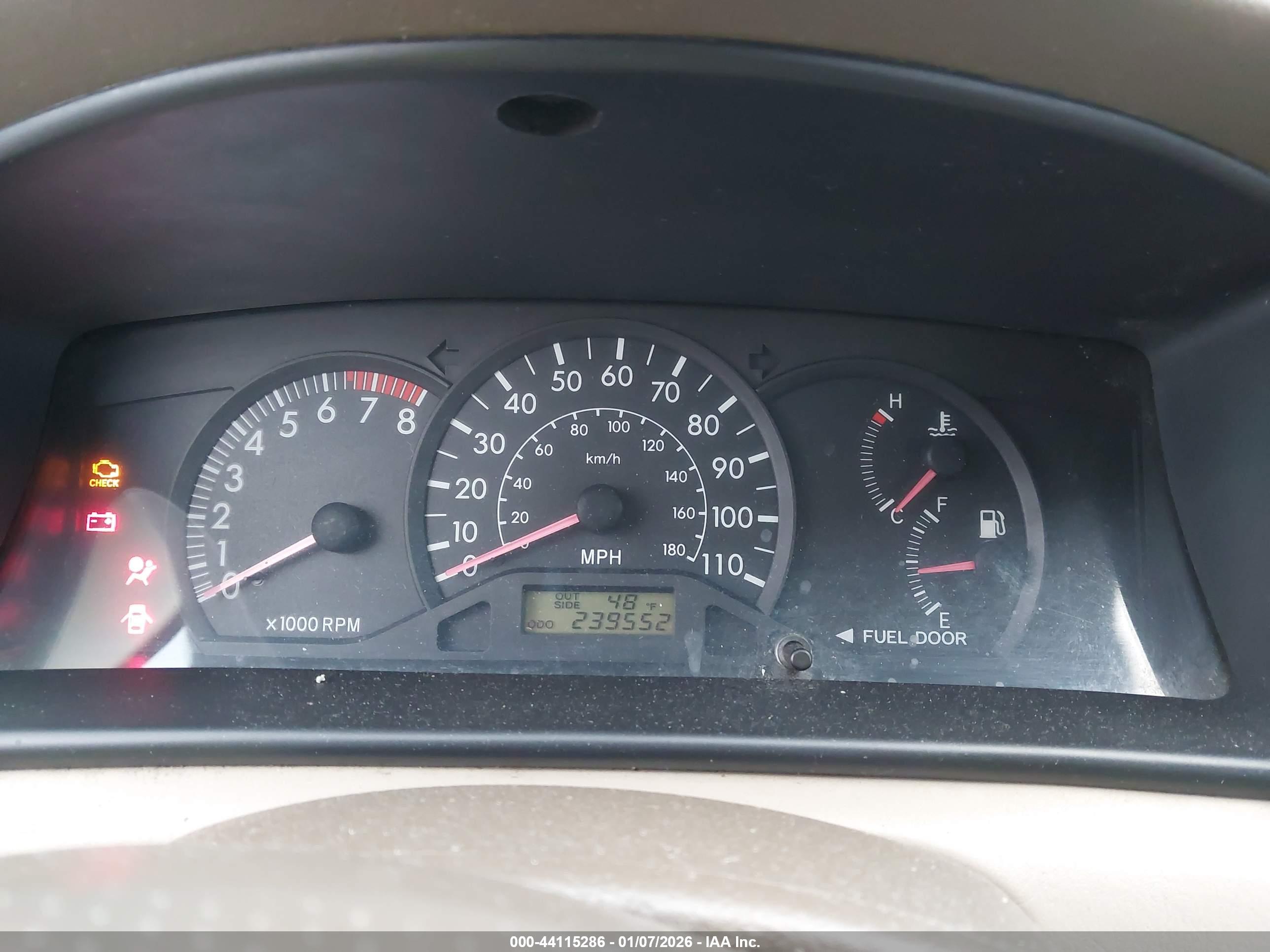 TOYOTA COROLLA image 7