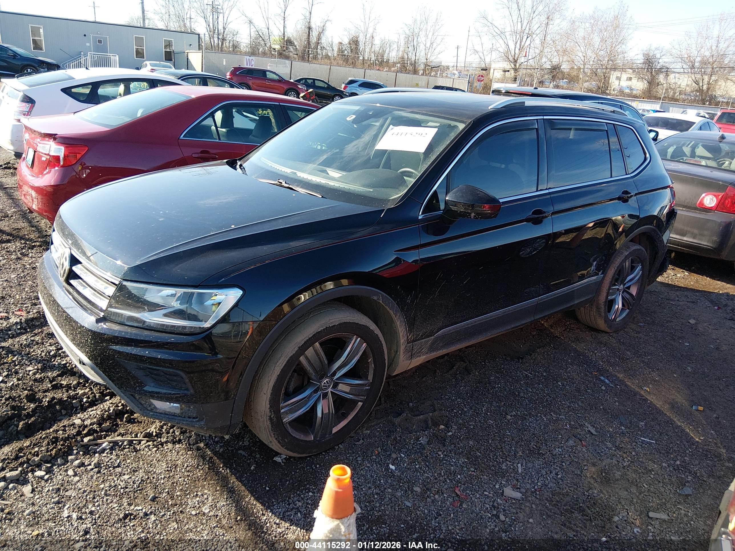 VOLKSWAGEN TIGUAN image 2