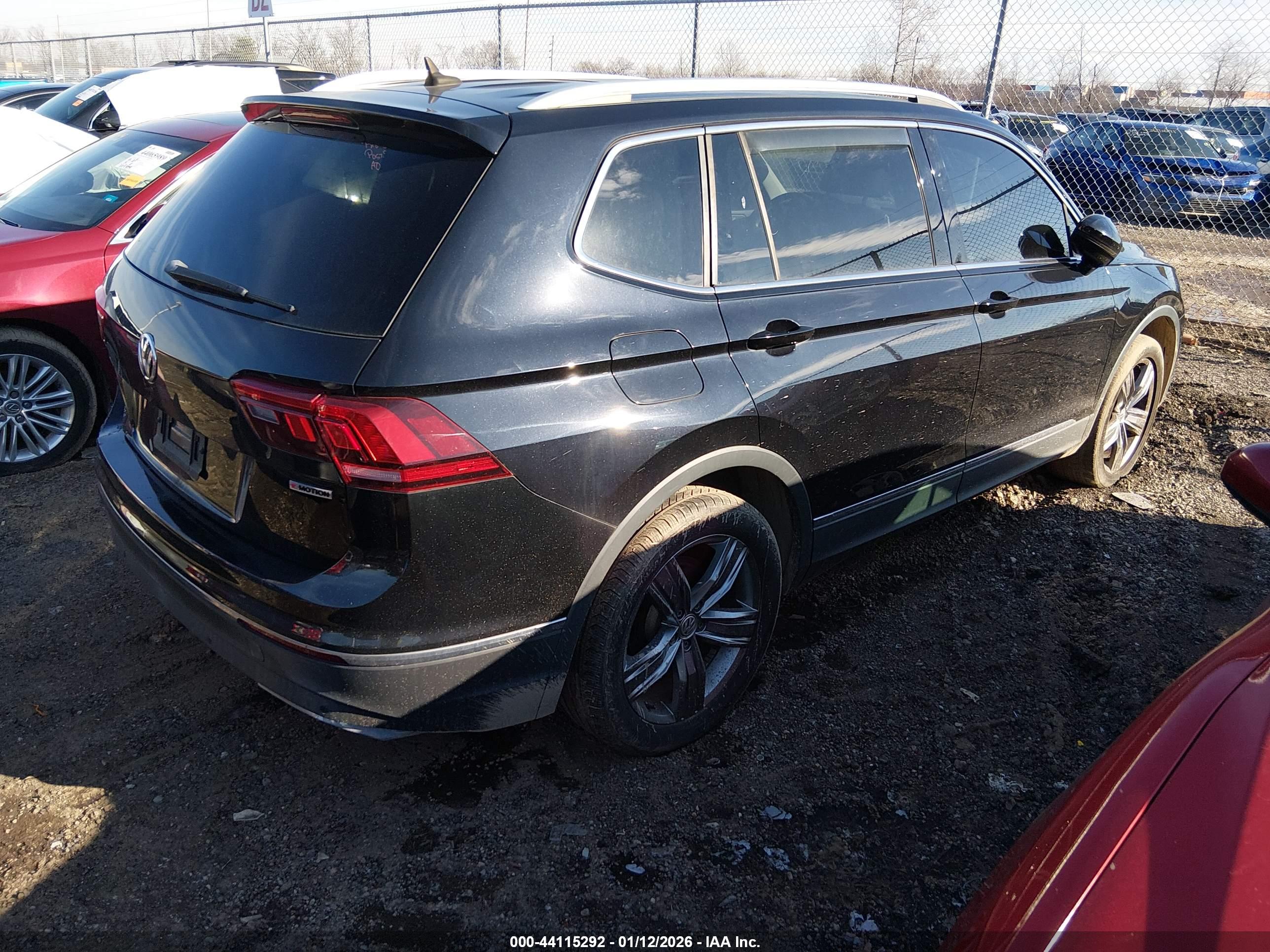 VOLKSWAGEN TIGUAN image 4
