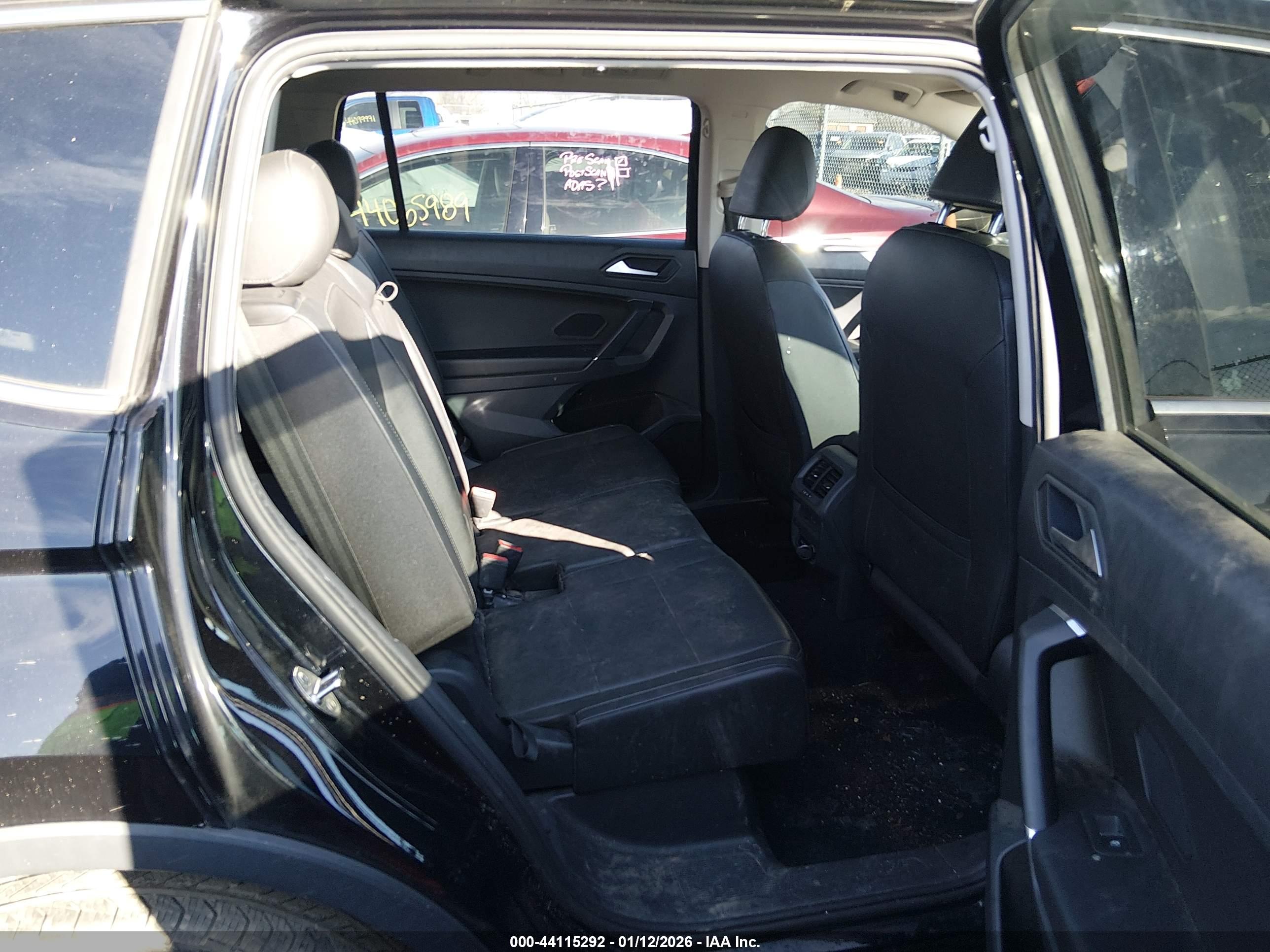 VOLKSWAGEN TIGUAN image 8