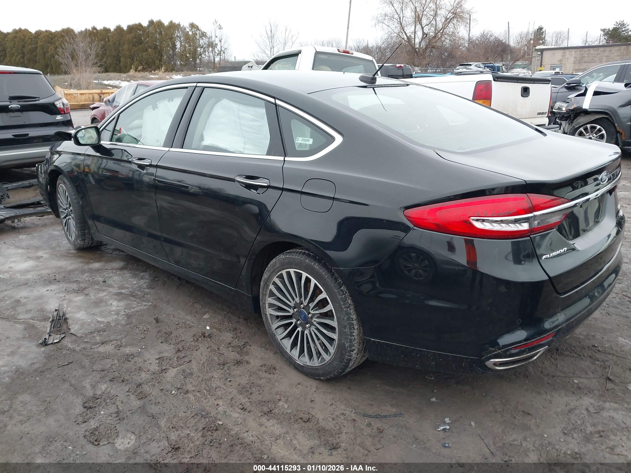 FORD FUSION image 3