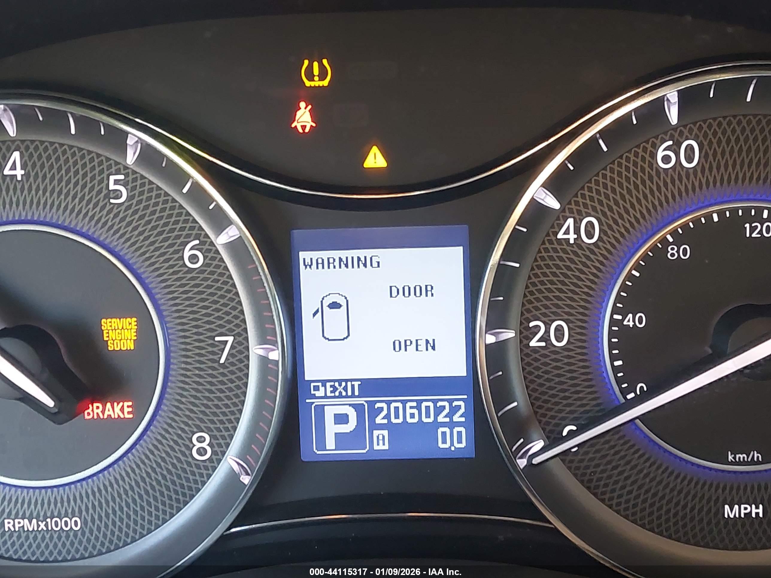 INFINITI QX56 image 7
