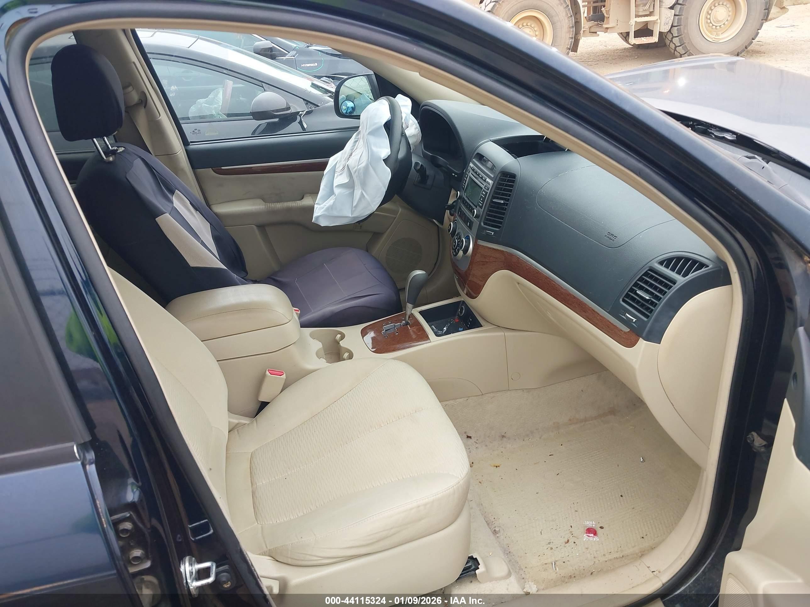 HYUNDAI SANTA image 5