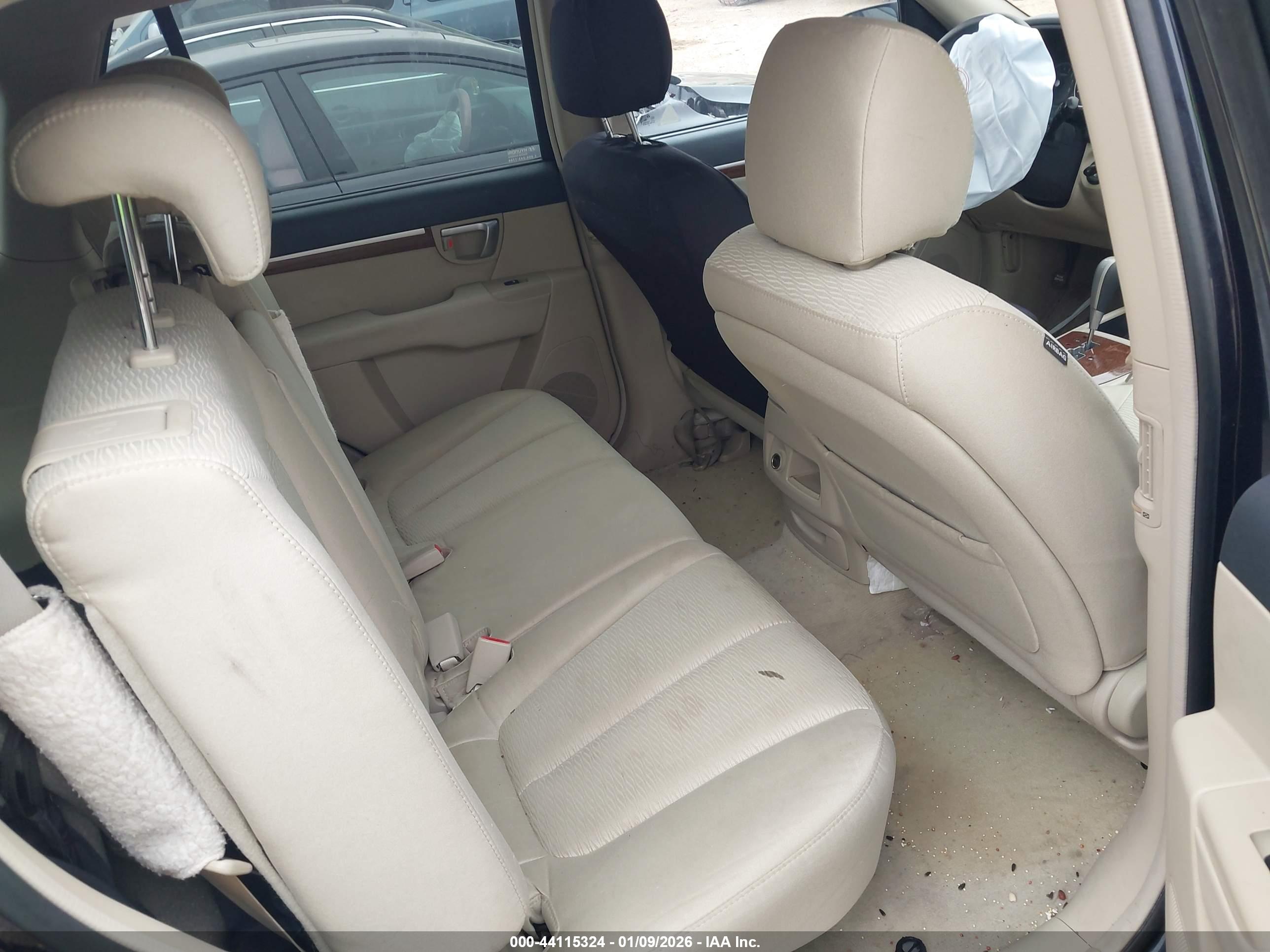 HYUNDAI SANTA image 8