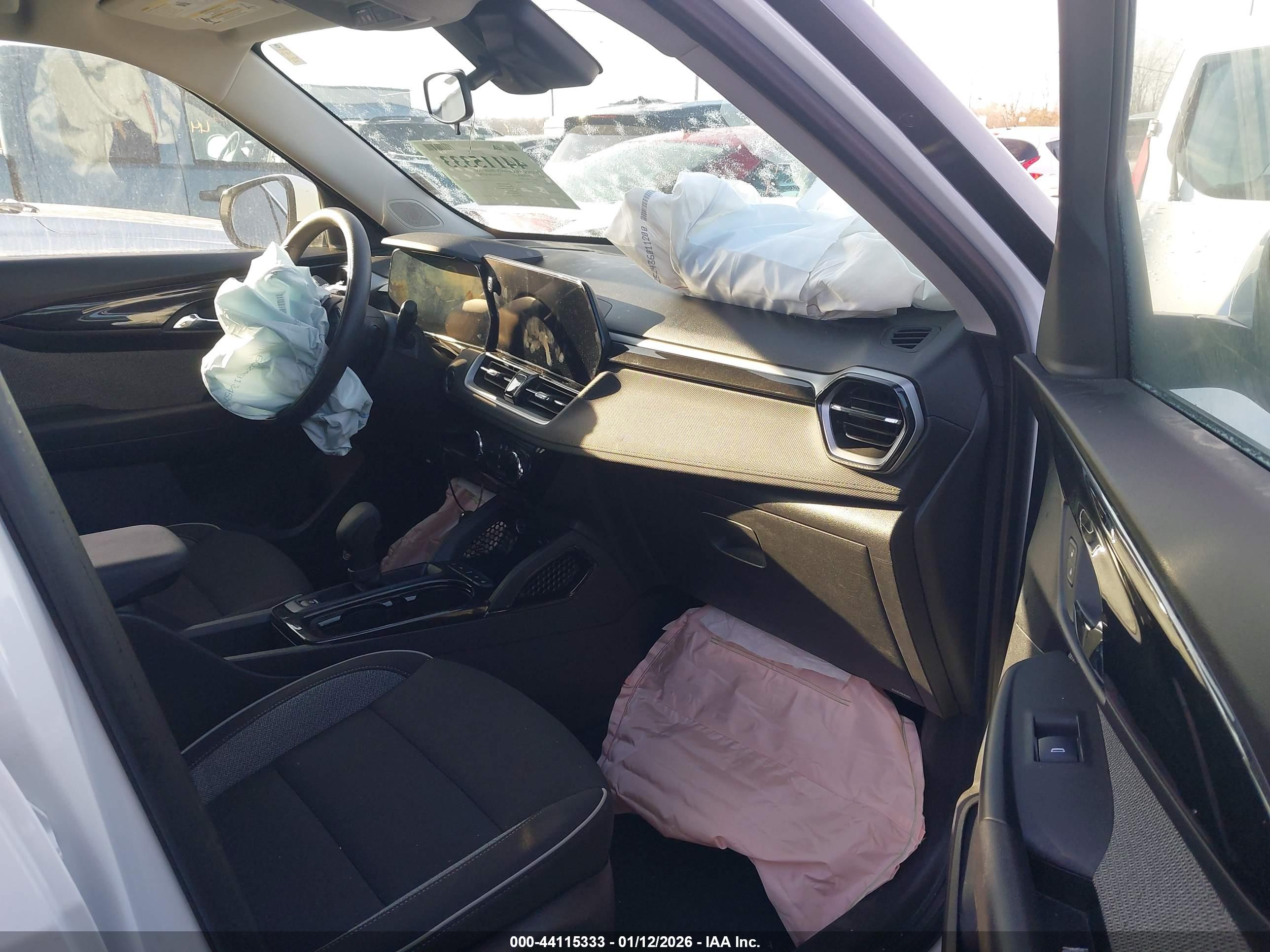 CHEVROLET TRAILBLAZER image 5