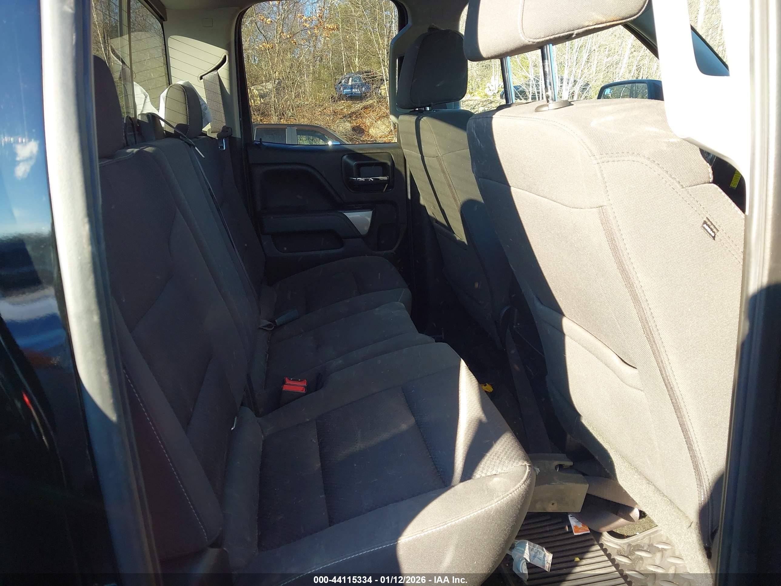 CHEVROLET SILVERADO image 8