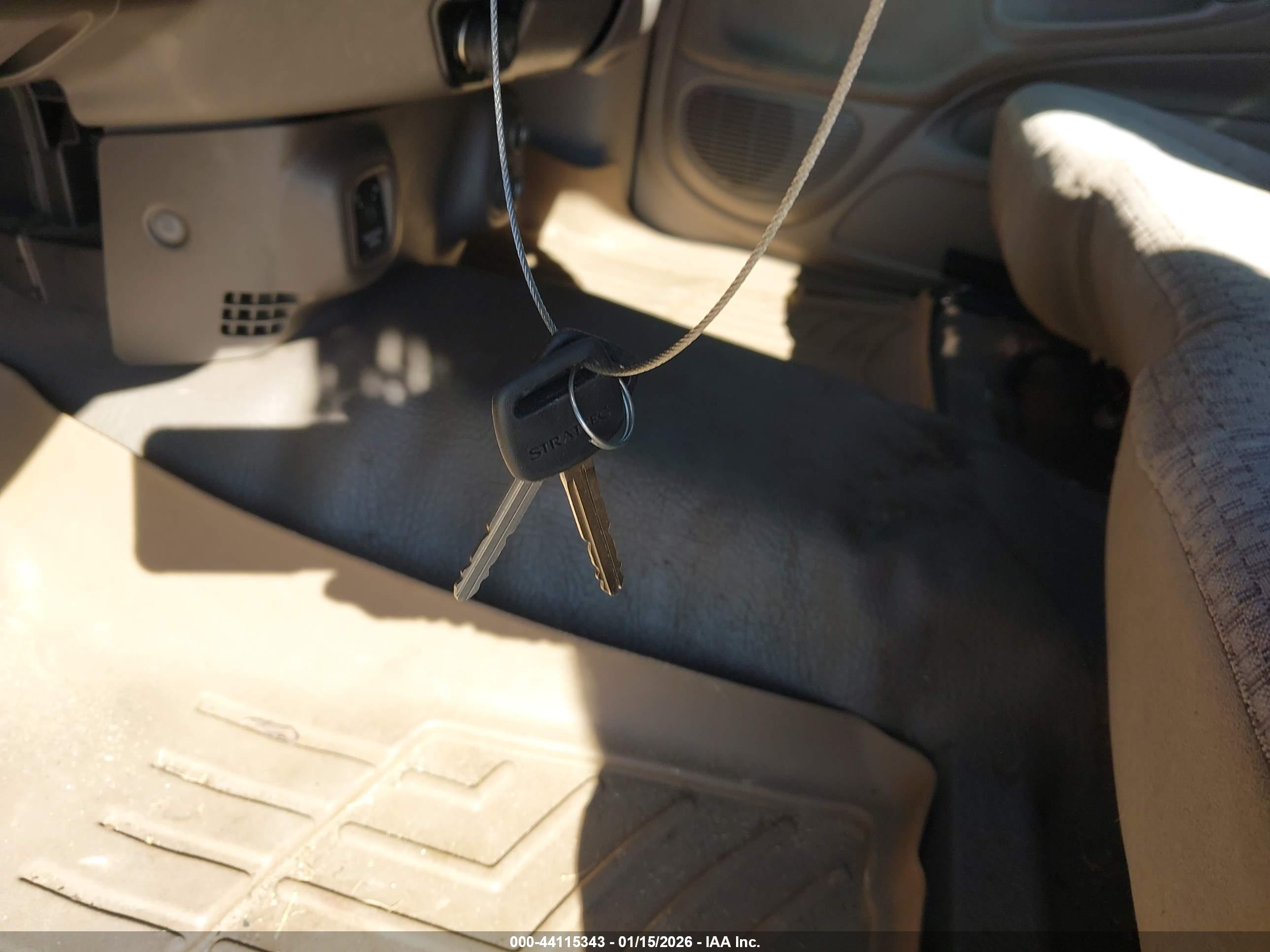 TOYOTA TUNDRA image 11