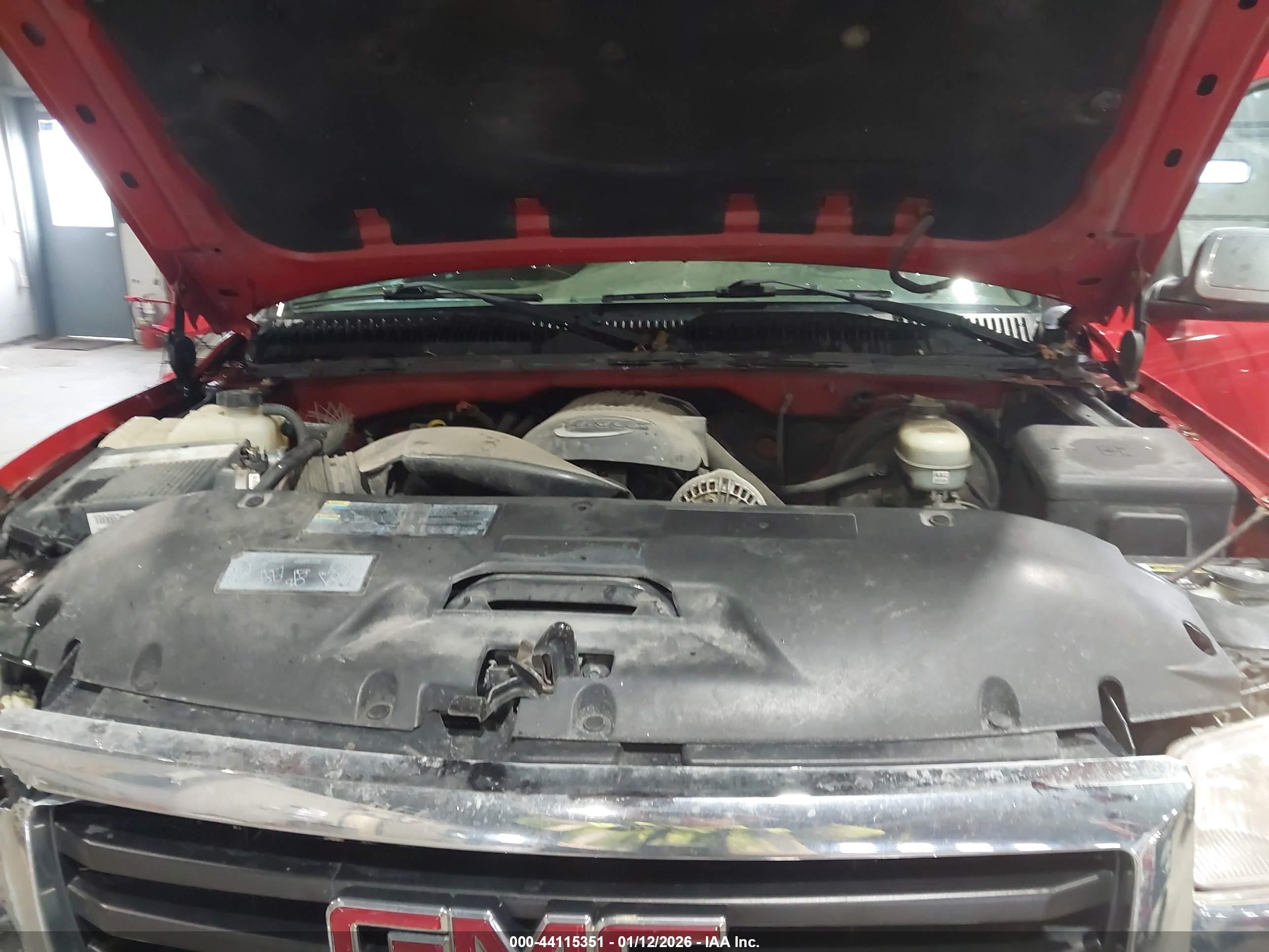 GMC SIERRA image 10