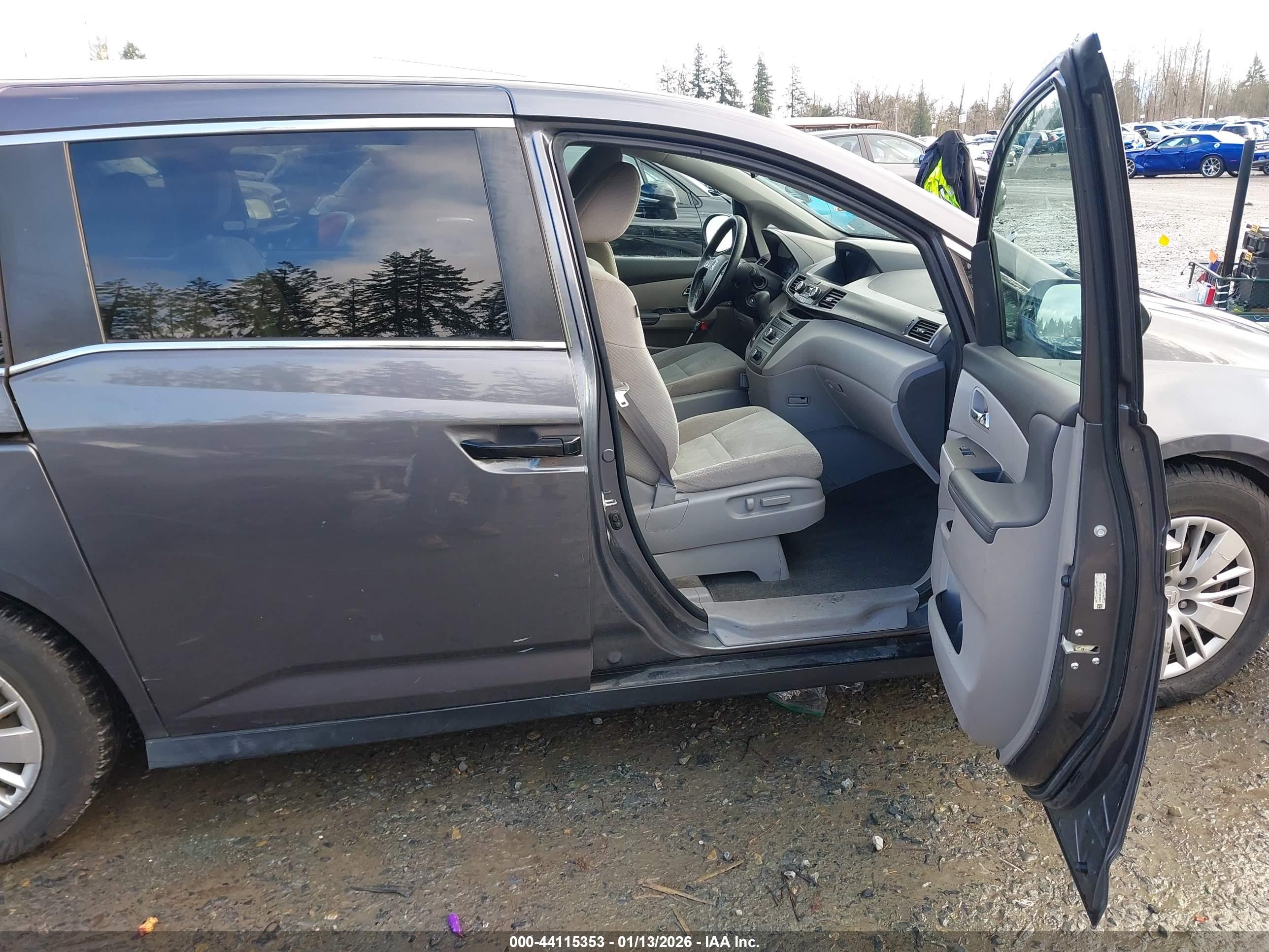 HONDA ODYSSEY image 5