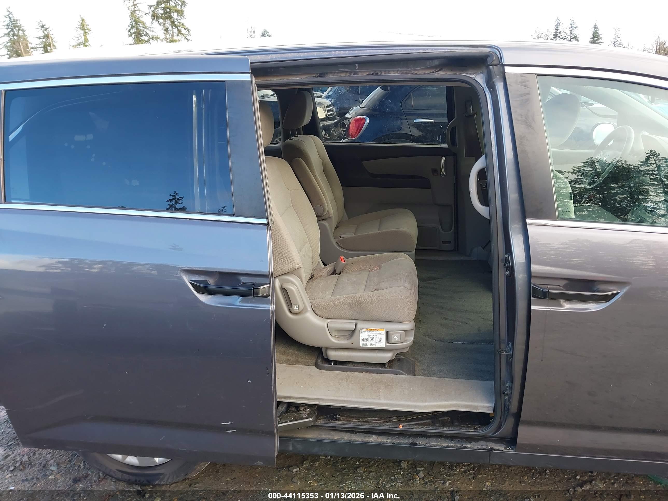 HONDA ODYSSEY image 8