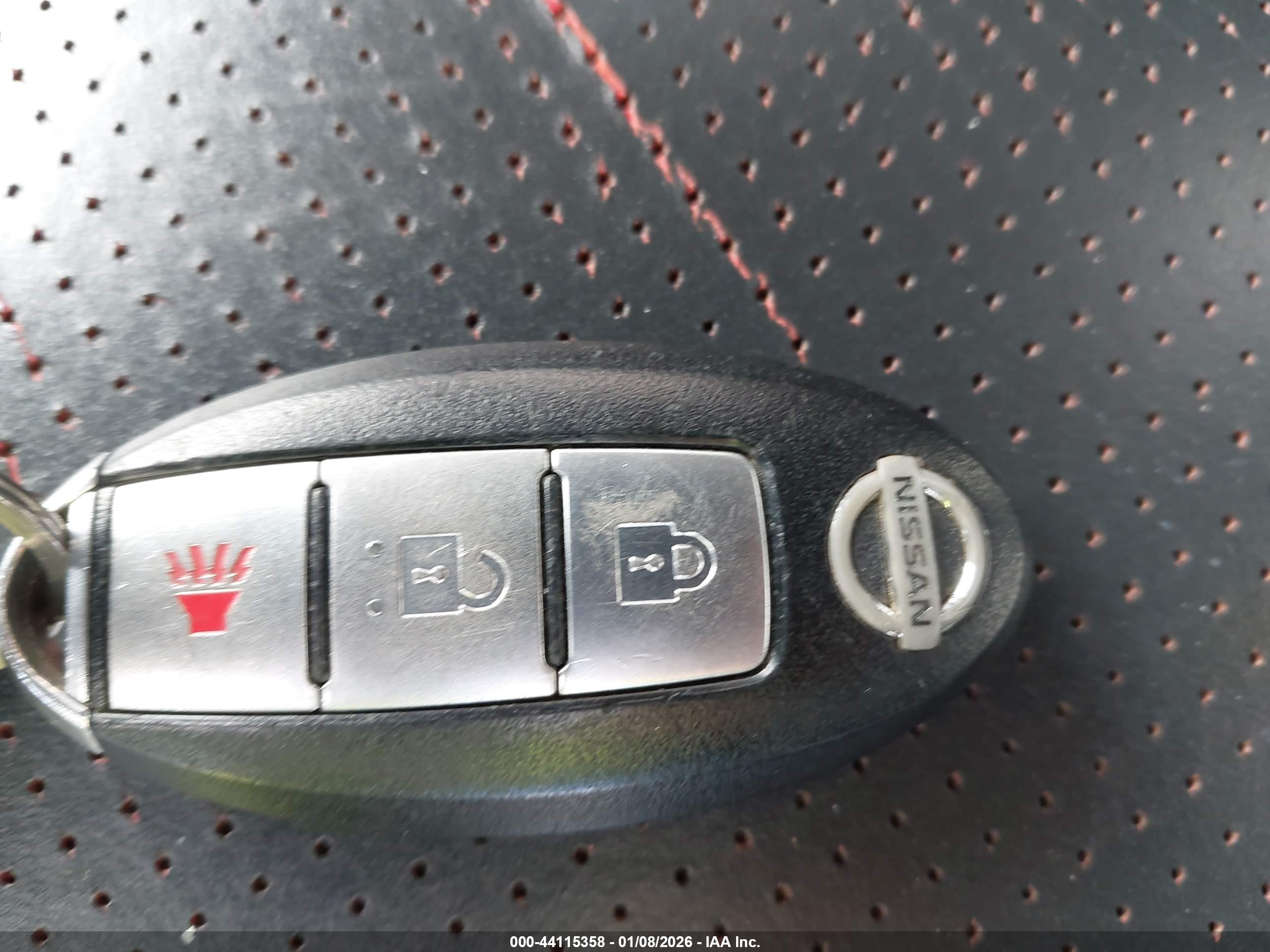 NISSAN ROGUE image 11