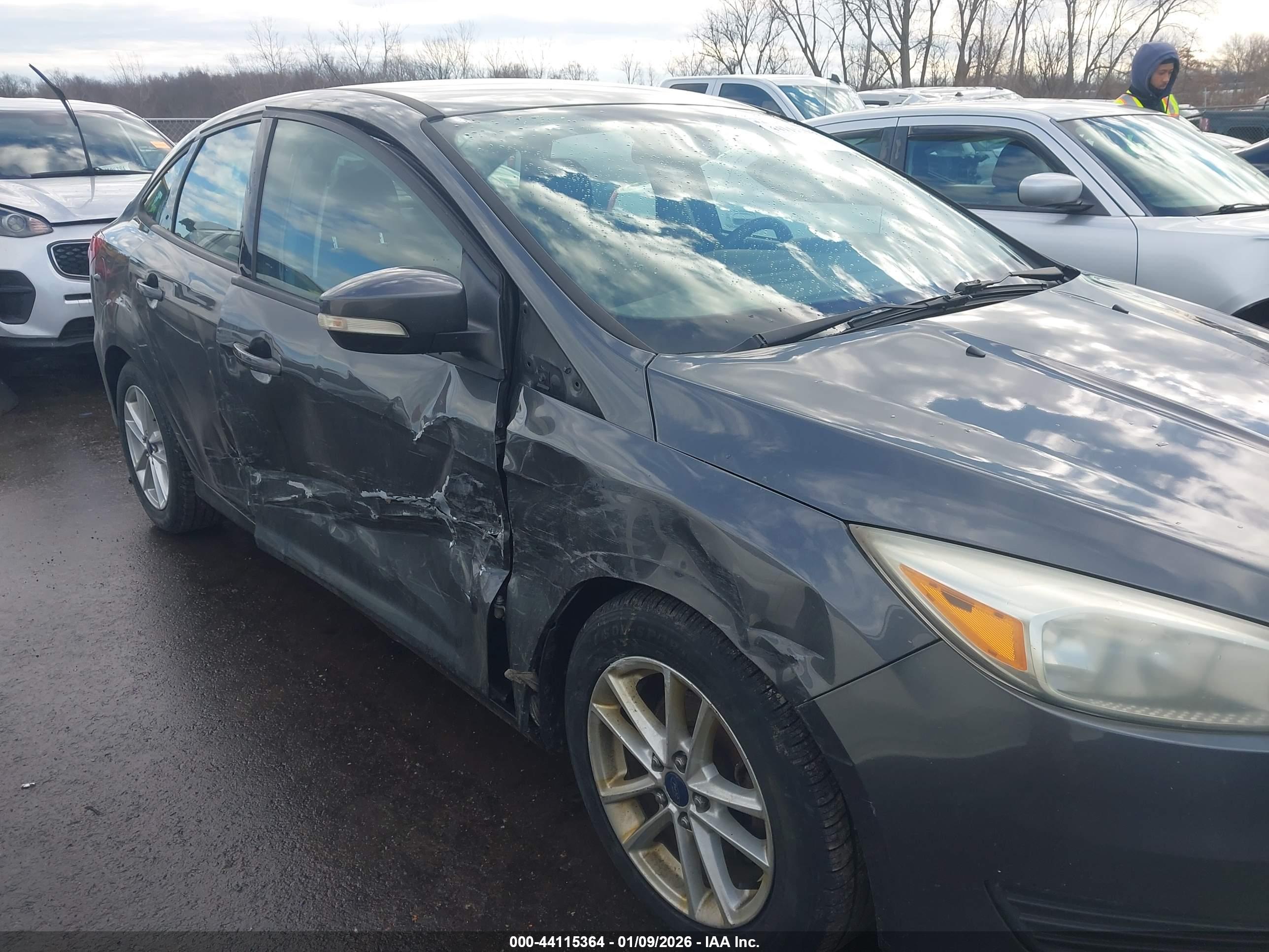 FORD FOCUS image 6