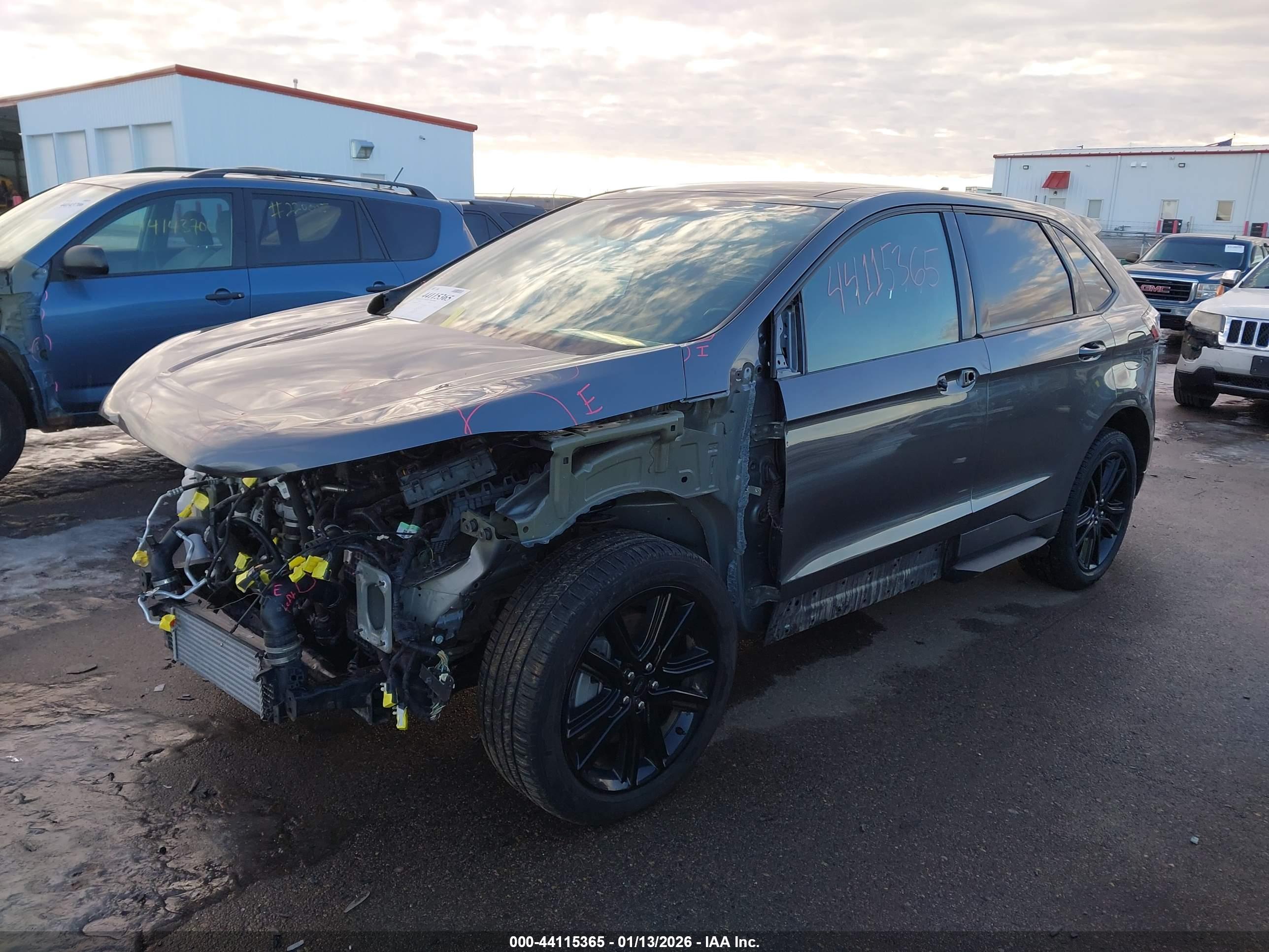 FORD EDGE image 2