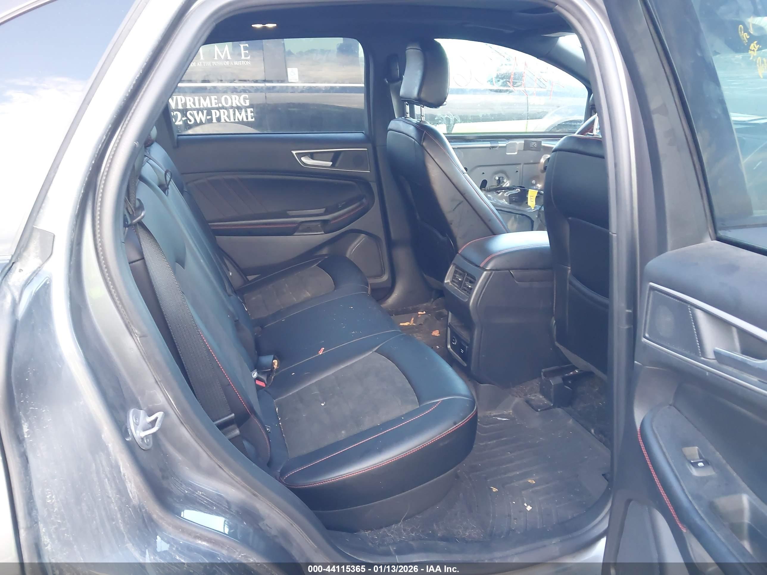 FORD EDGE image 8