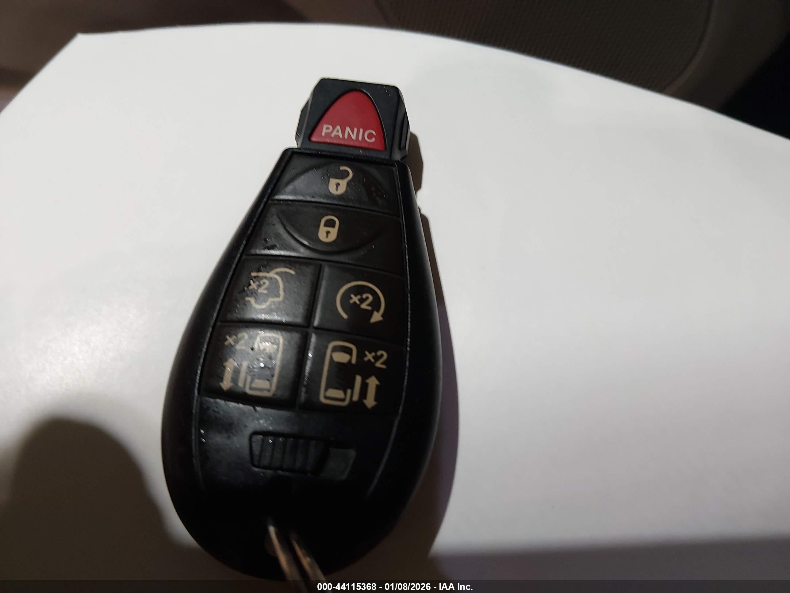 CHRYSLER TOWN image 11