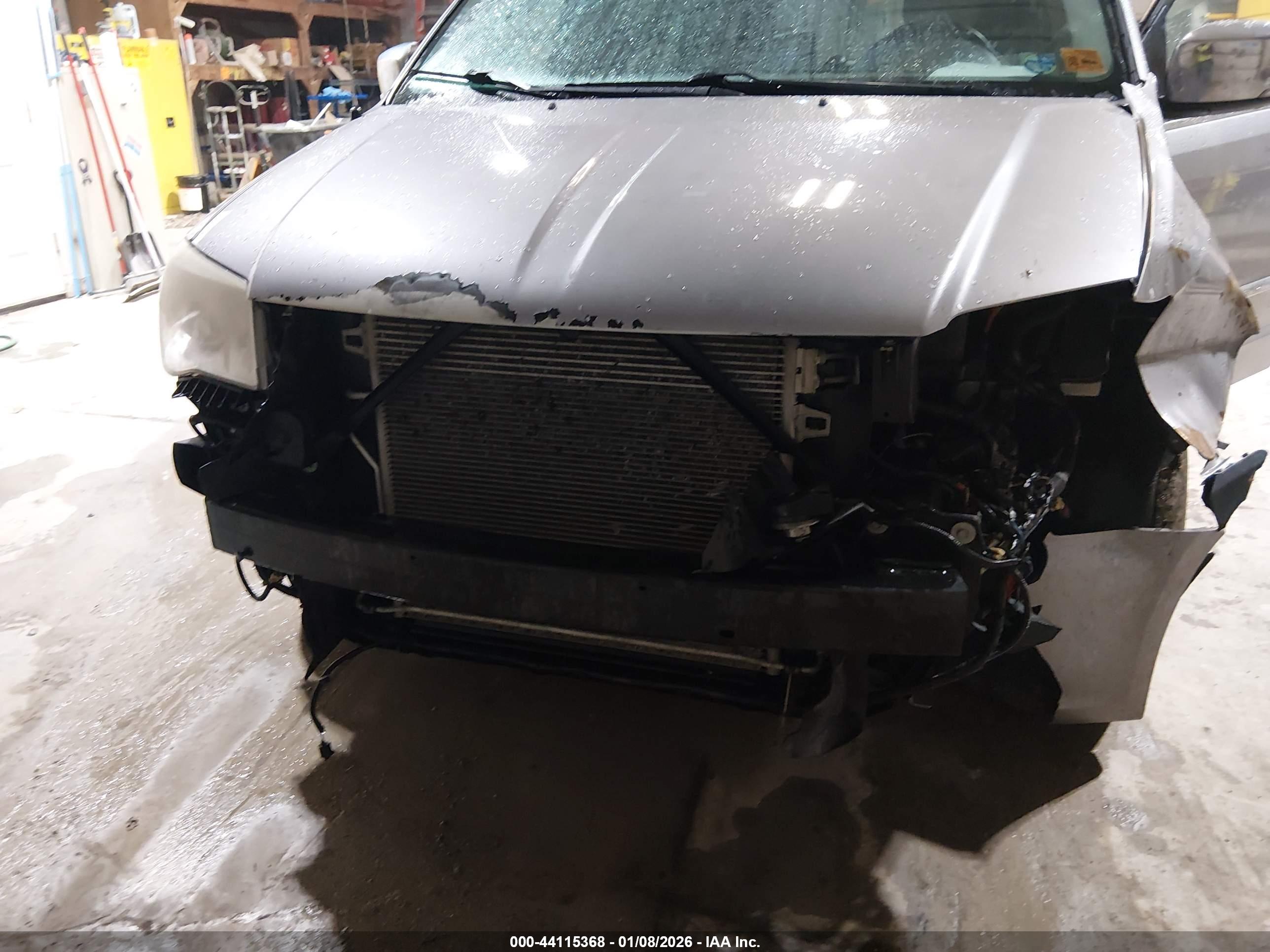 CHRYSLER TOWN image 6