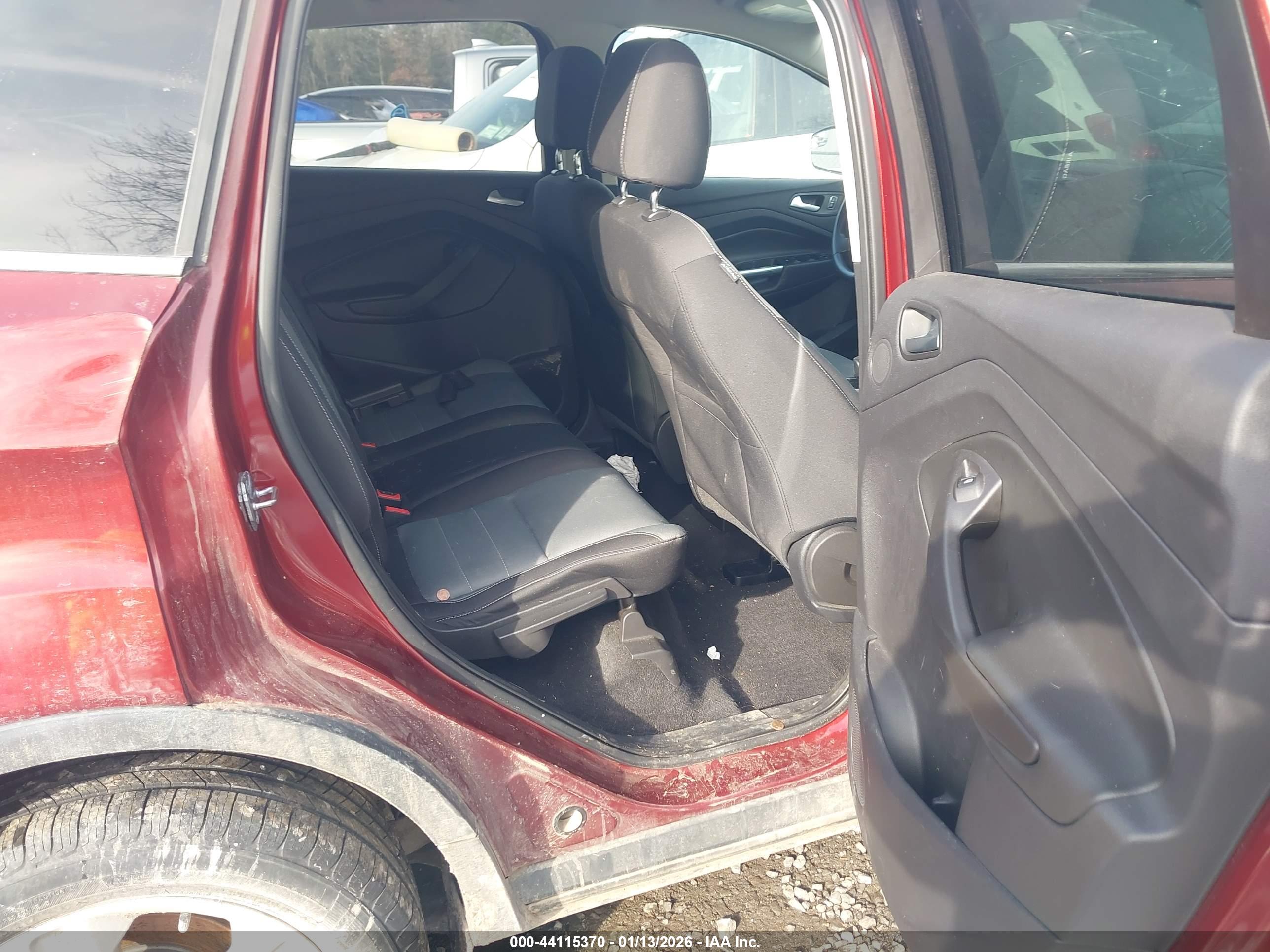 FORD ESCAPE image 8