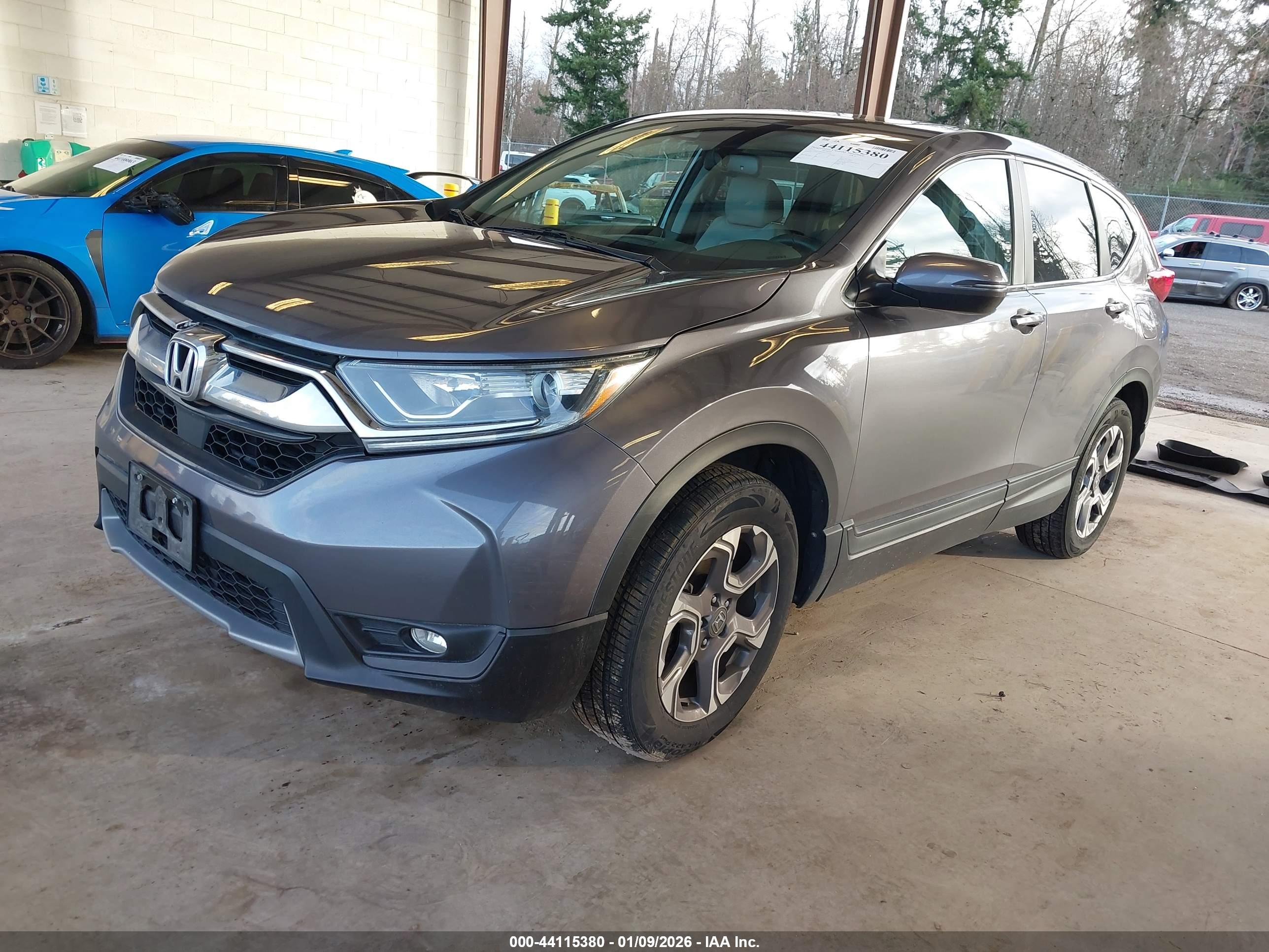 HONDA CR-V image 2