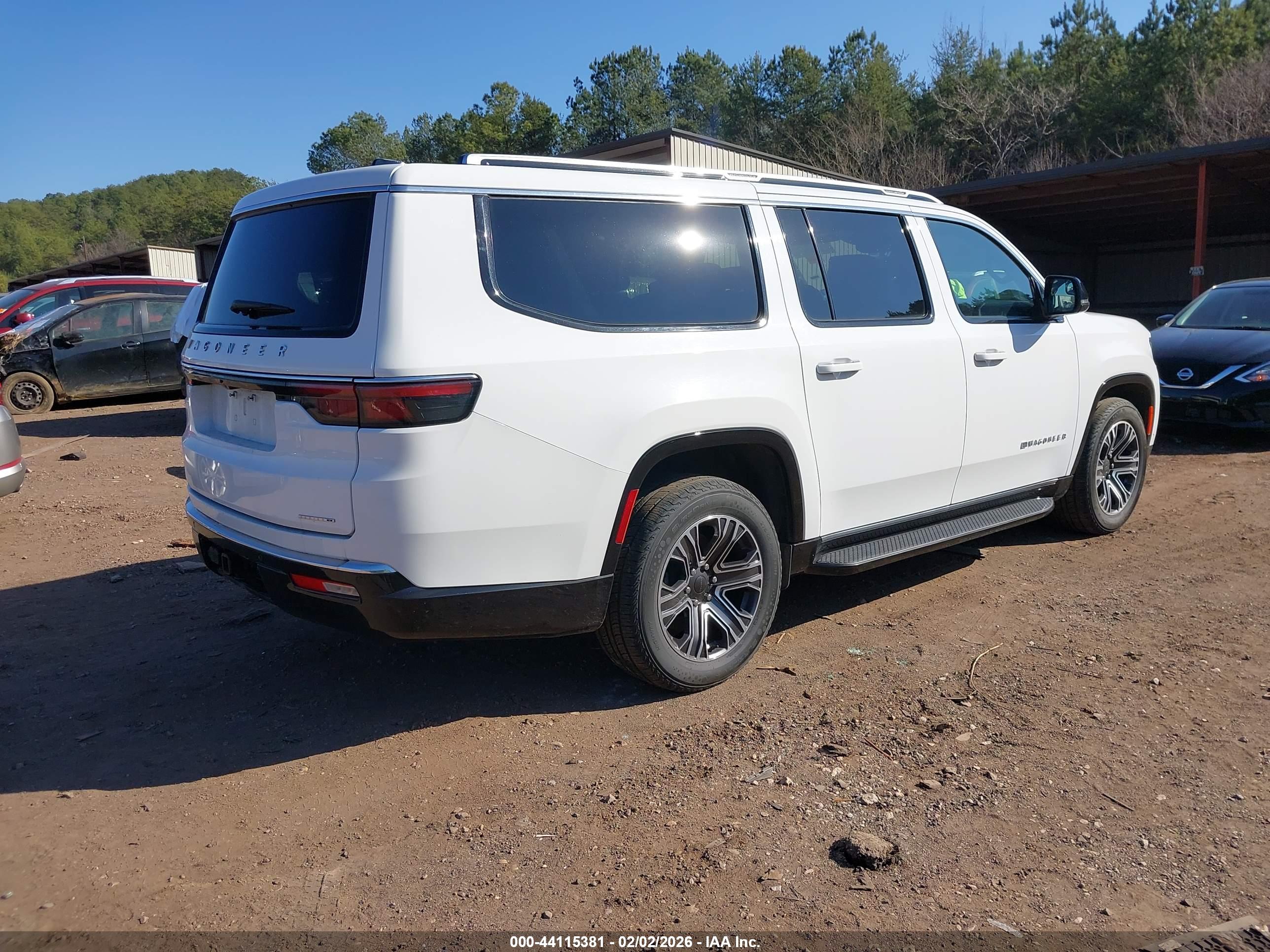 JEEP WAGONEER image 4
