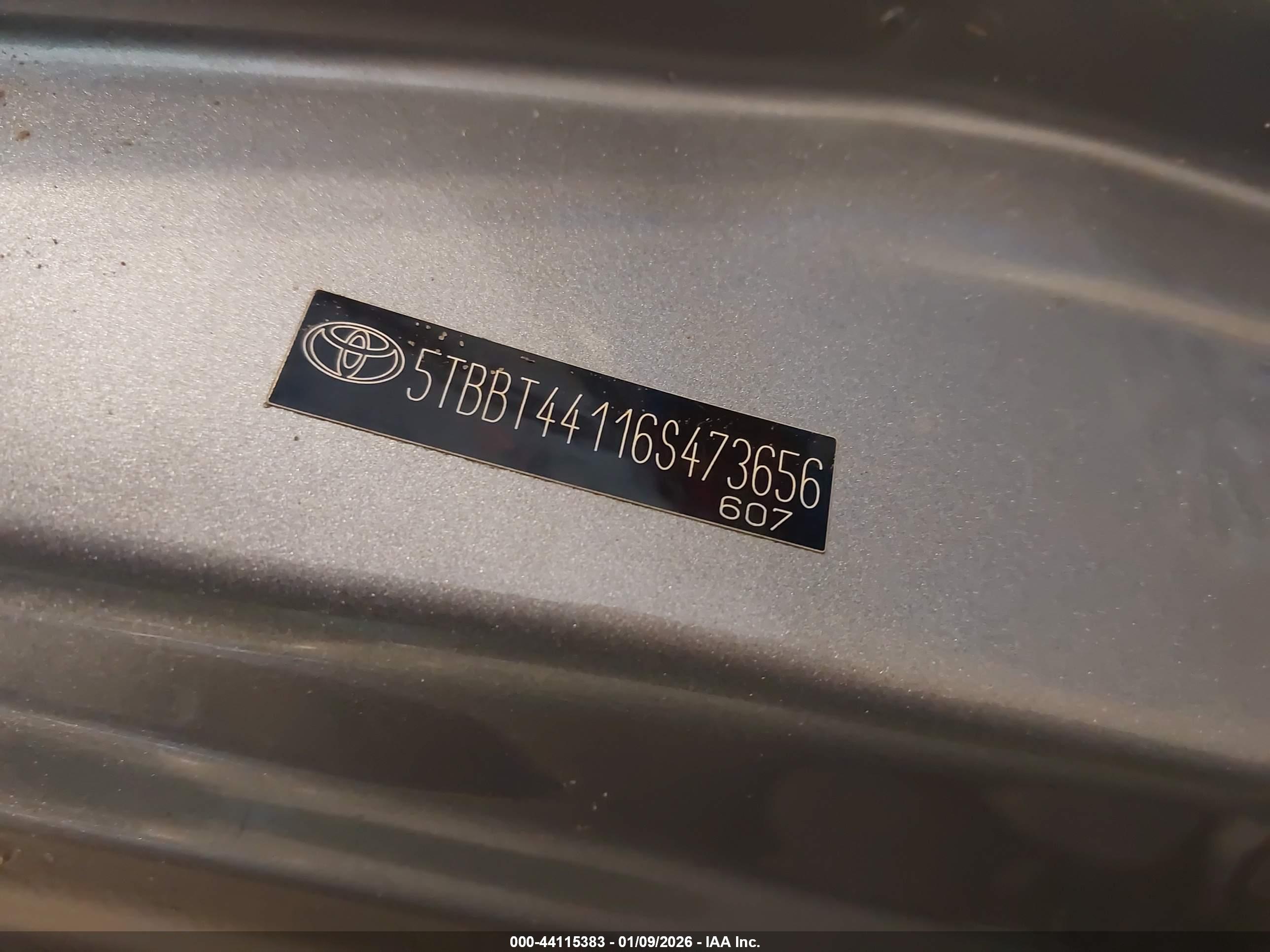 TOYOTA TUNDRA image 9