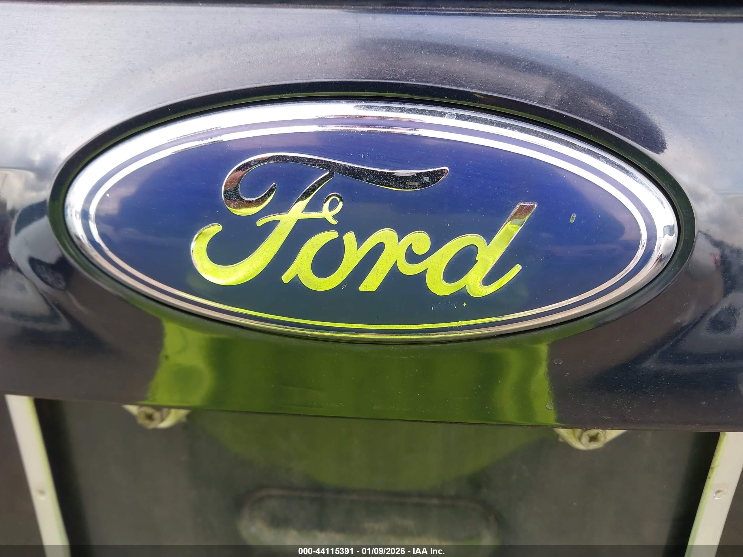 FORD EDGE image 6