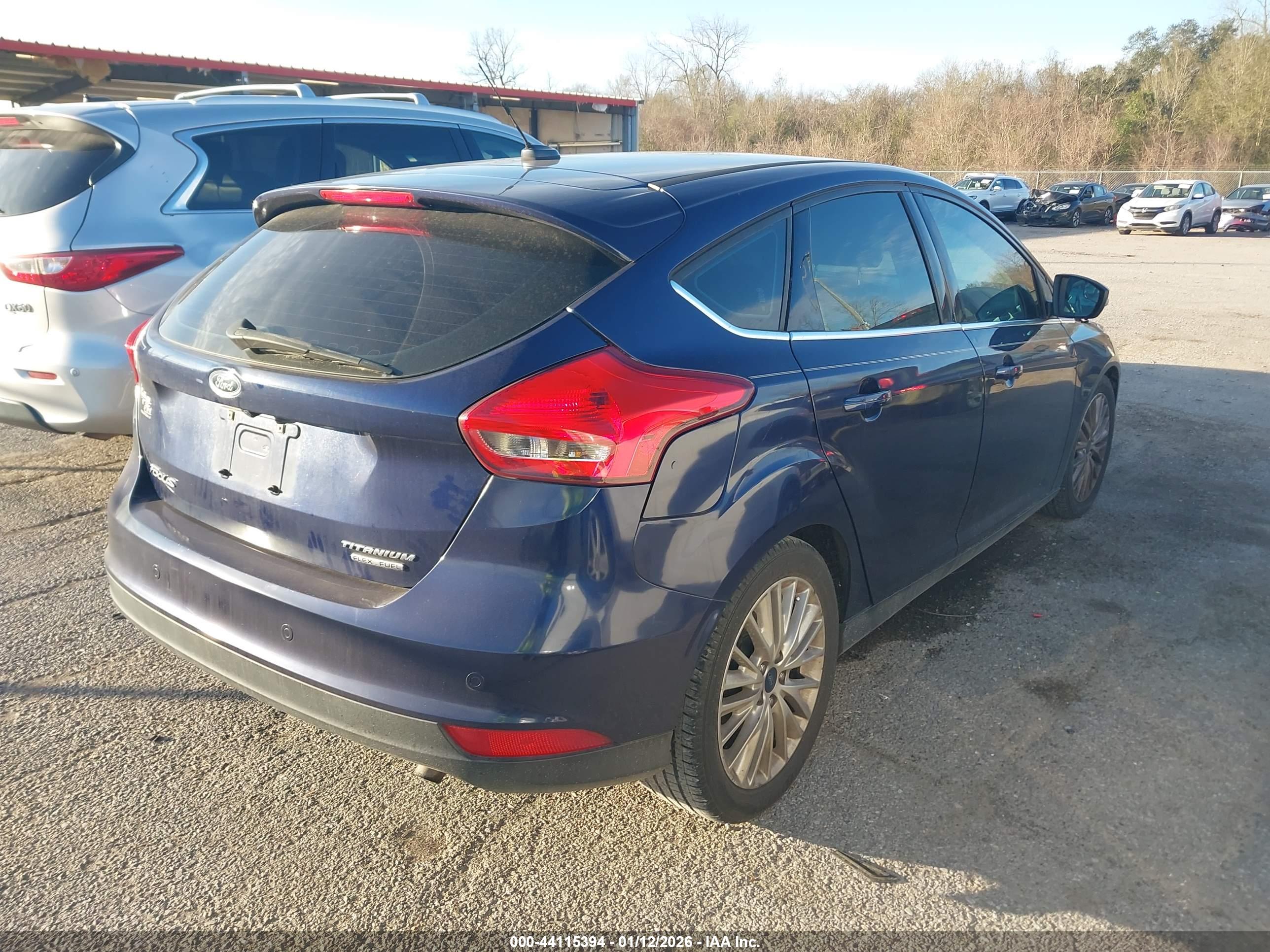 FORD FOCUS image 4