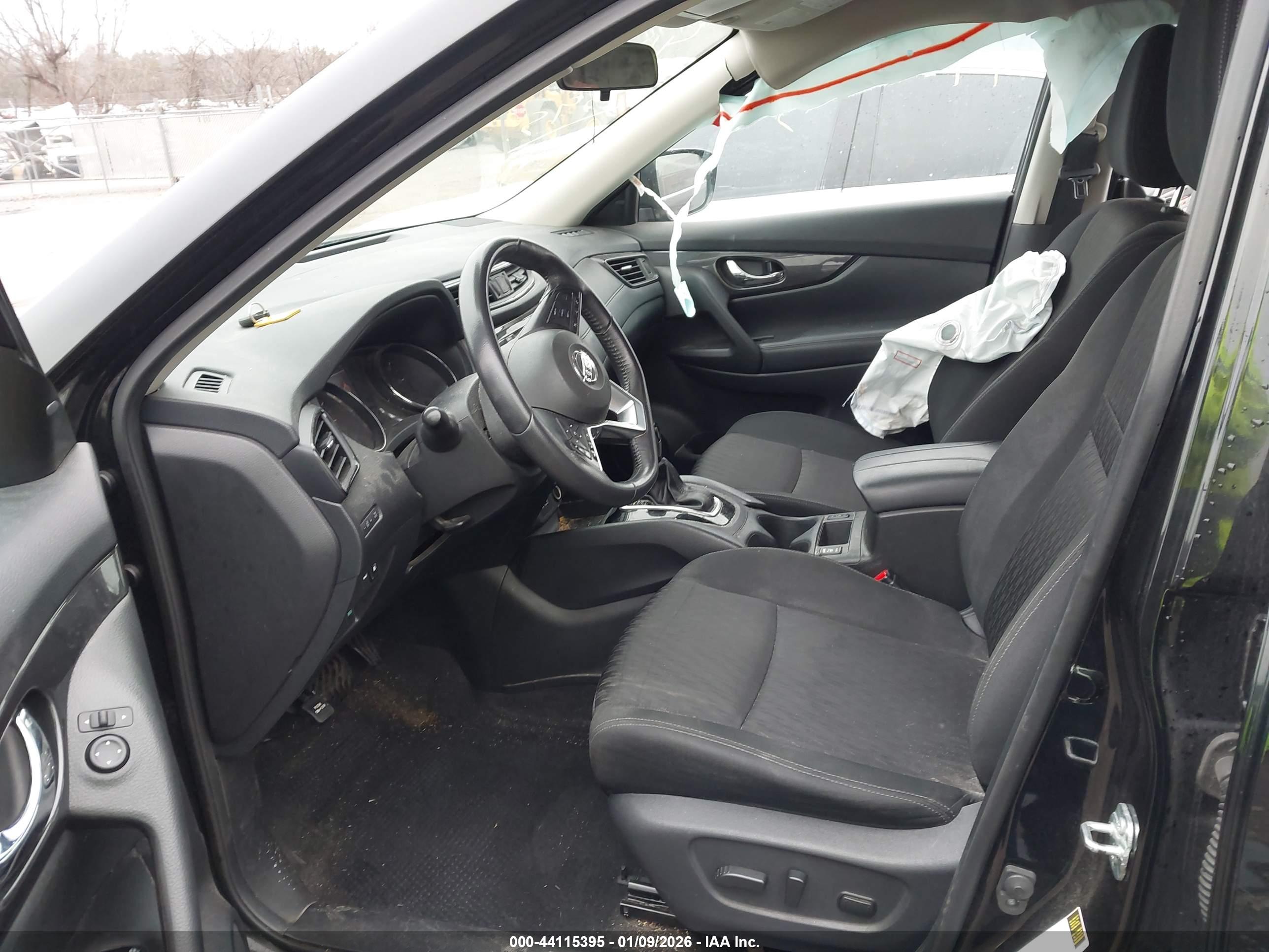 NISSAN ROGUE image 5