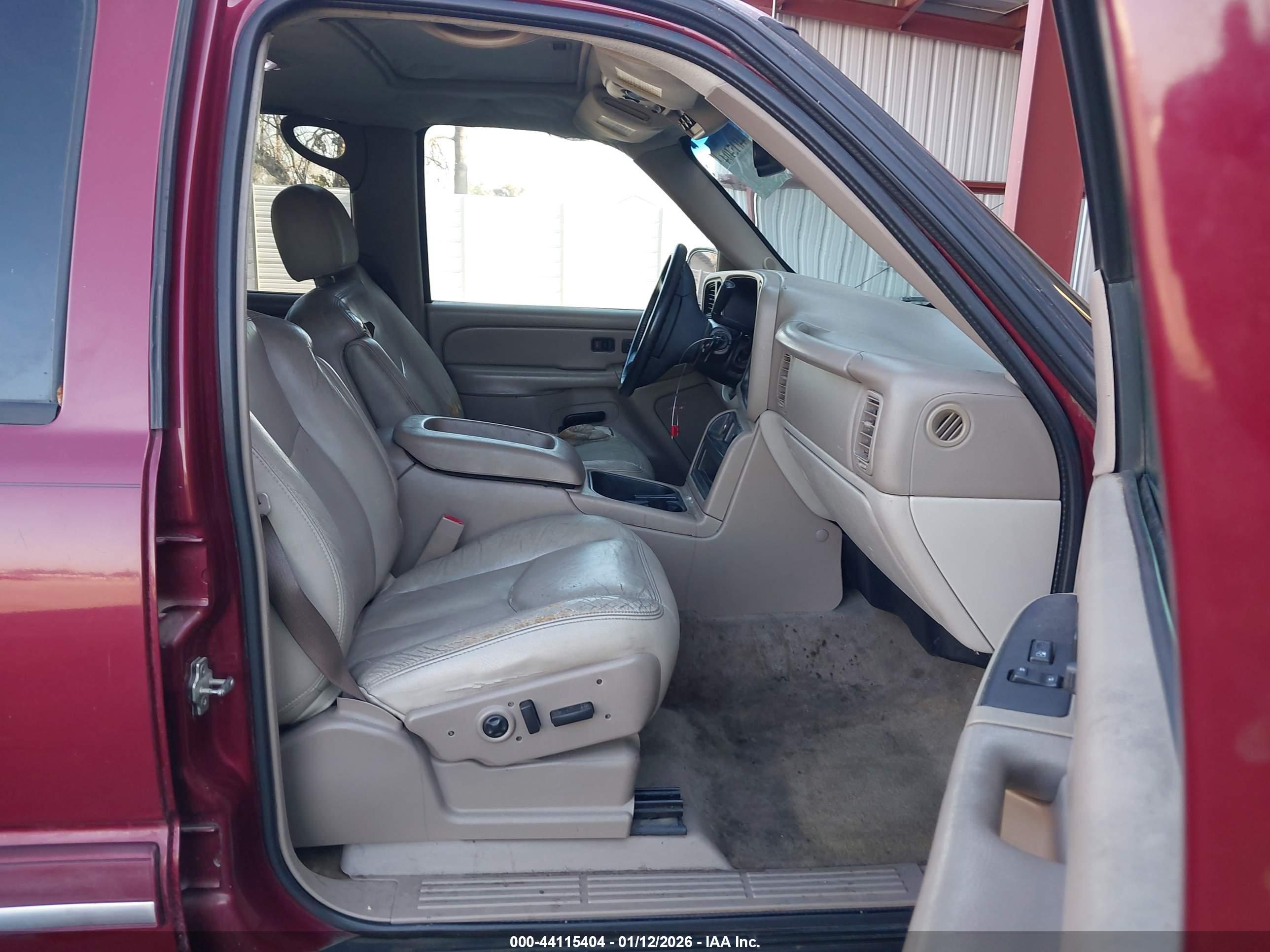 CHEVROLET TAHOE image 5