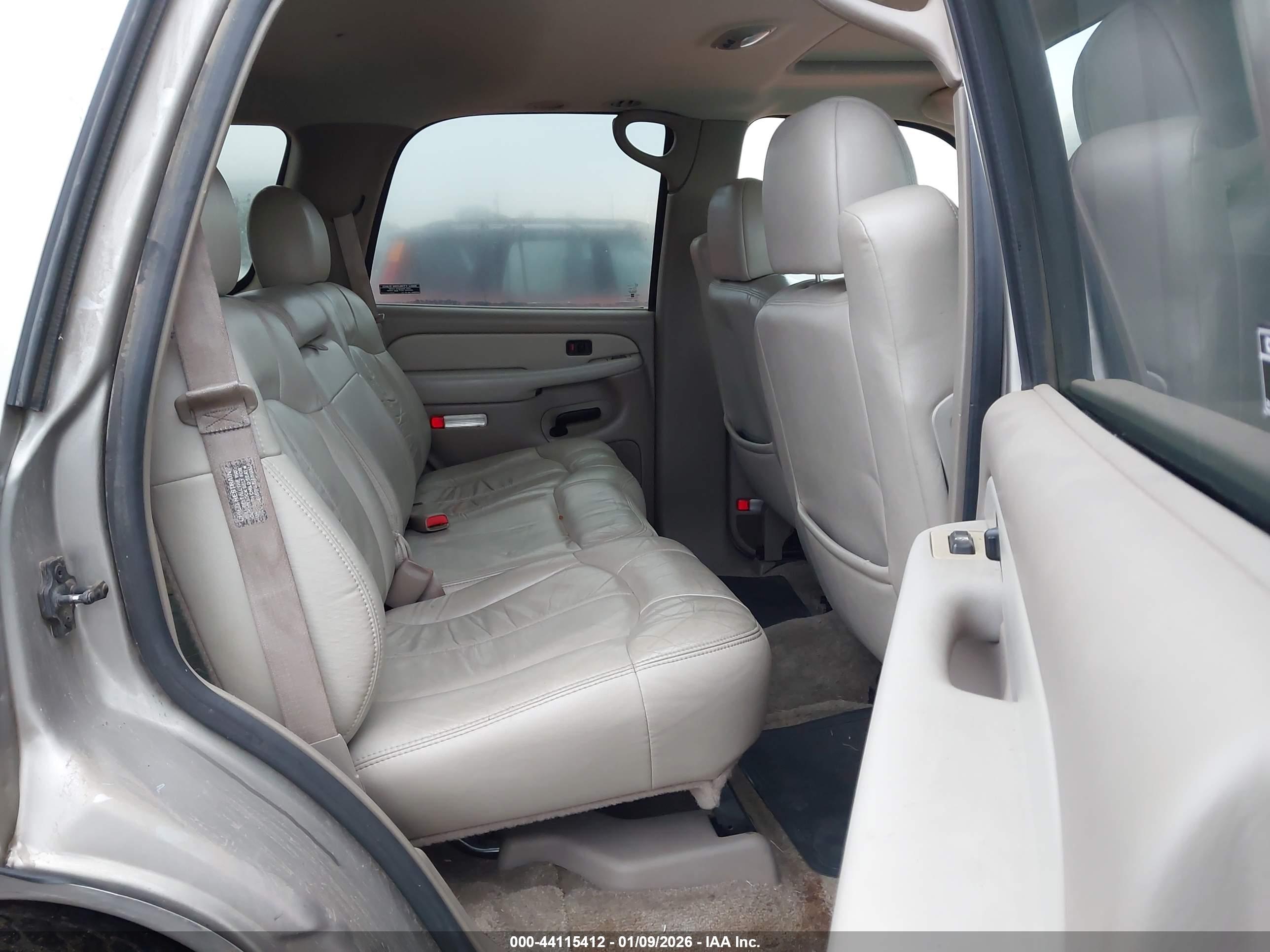CHEVROLET TAHOE image 8
