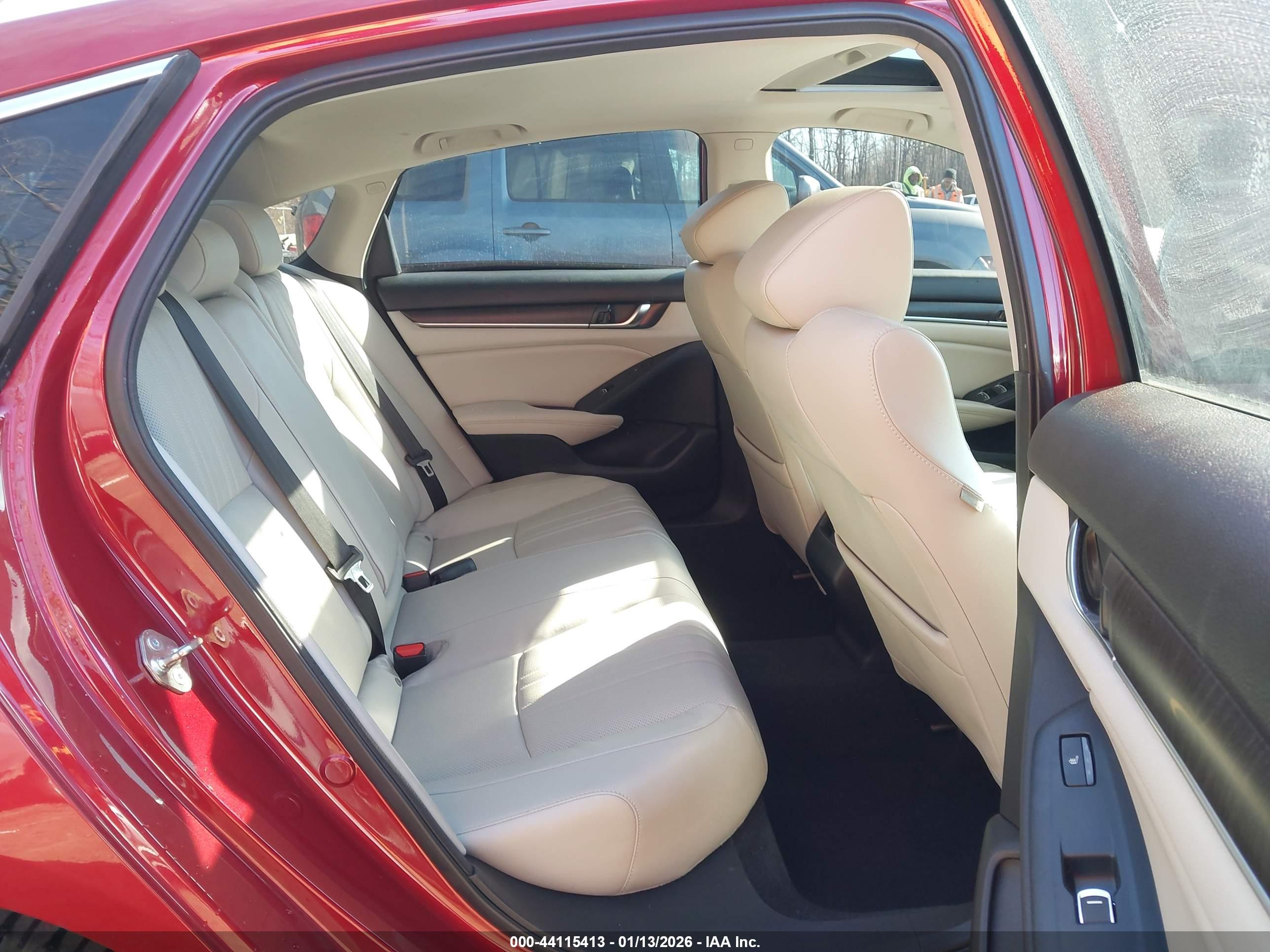 HONDA ACCORD image 8