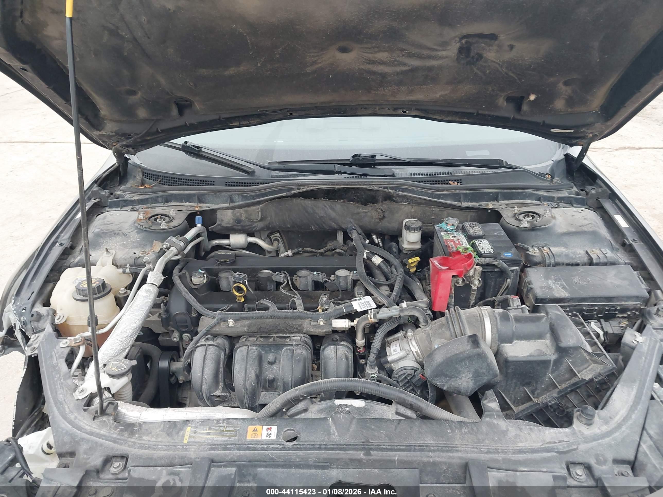 FORD FUSION image 10