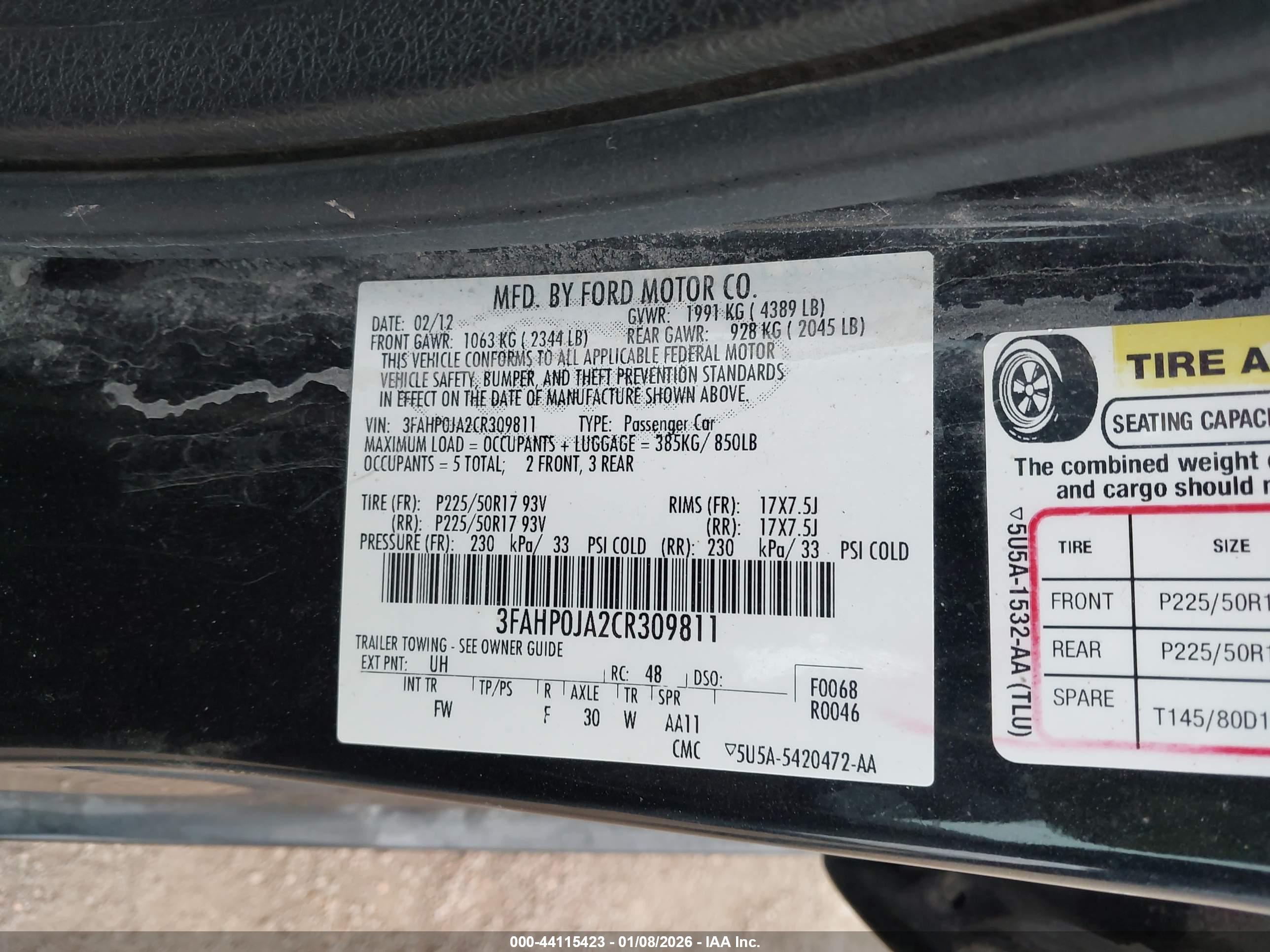 FORD FUSION image 9