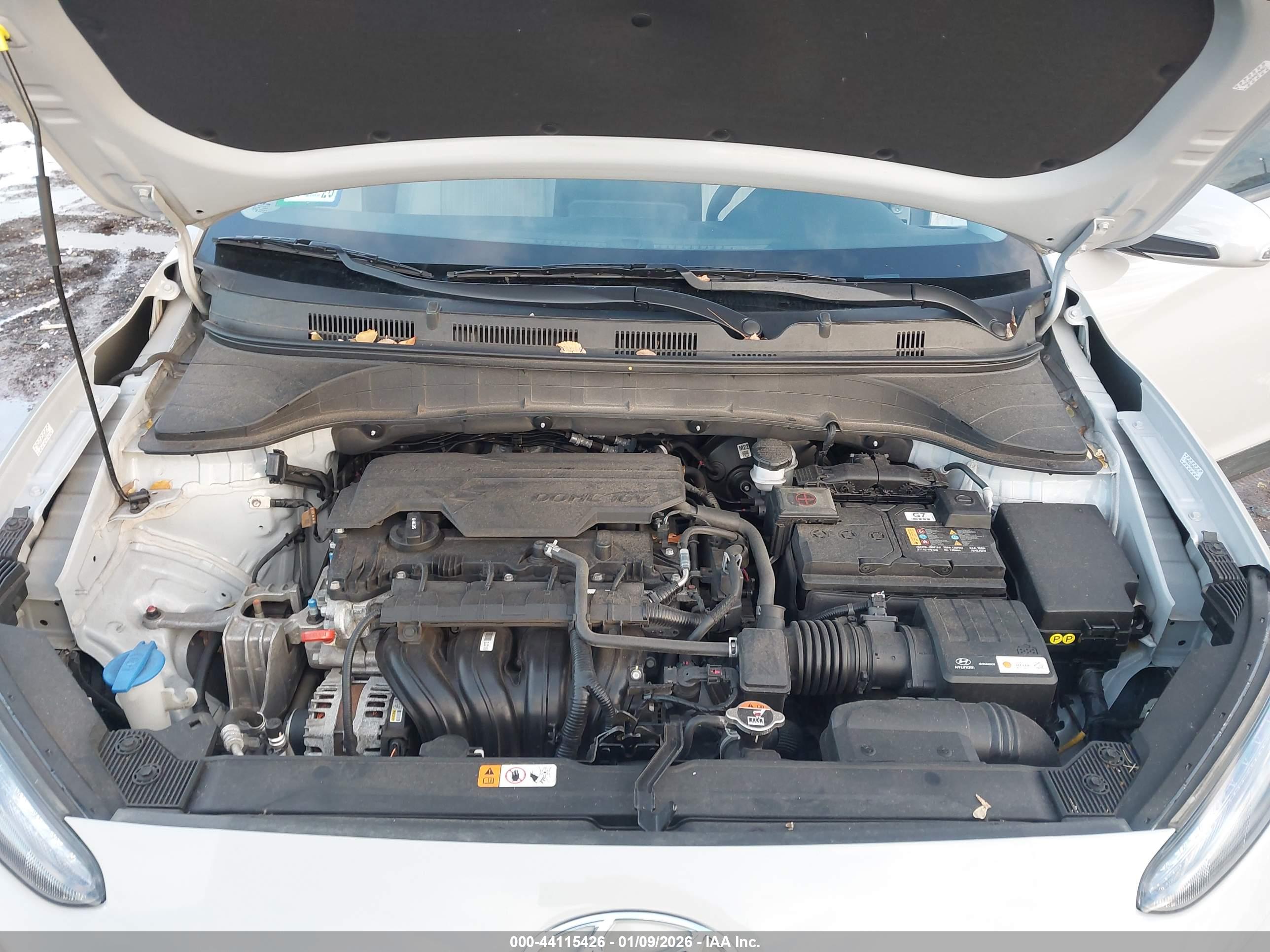 HYUNDAI KONA image 10