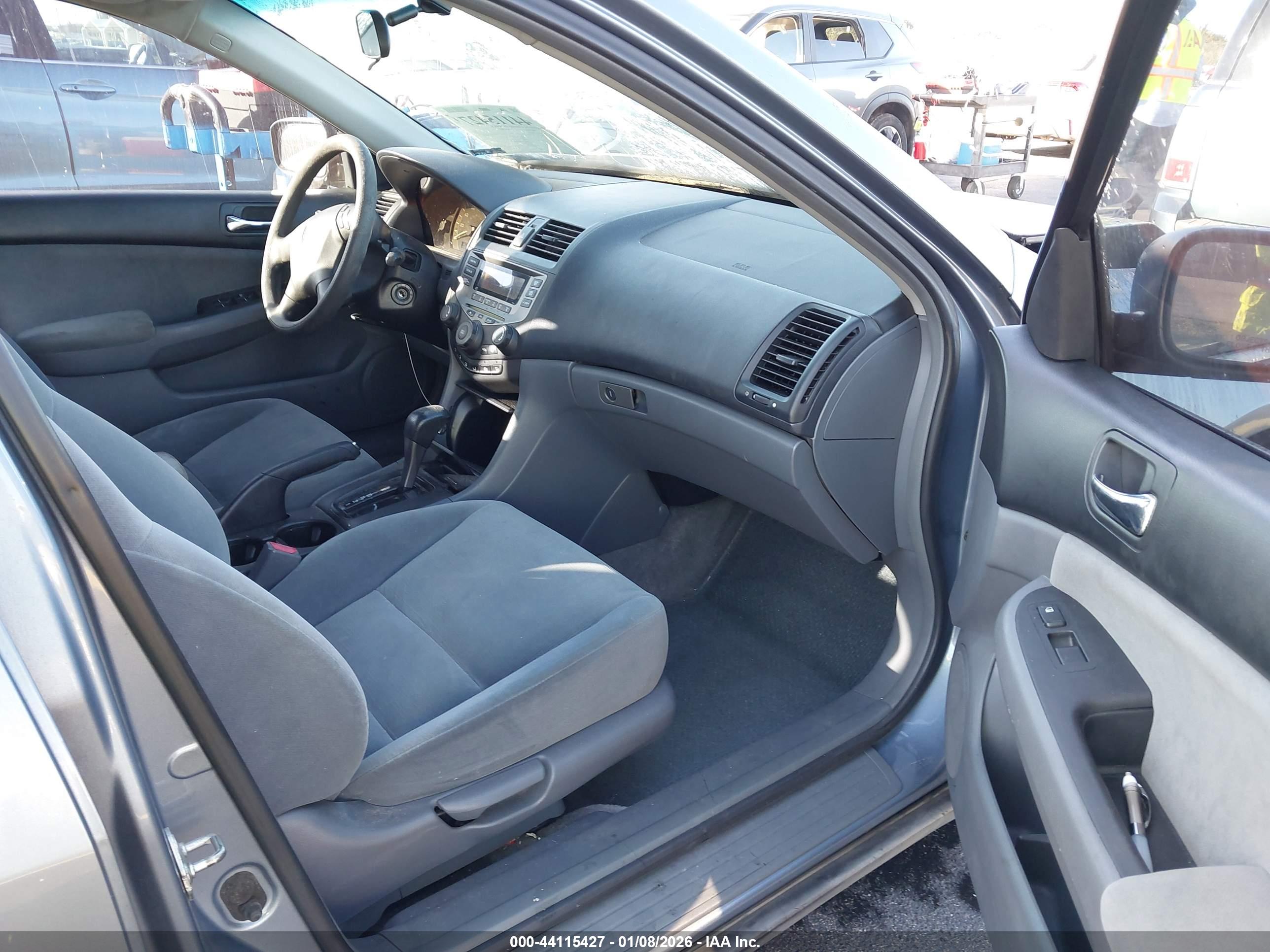 HONDA ACCORD image 5