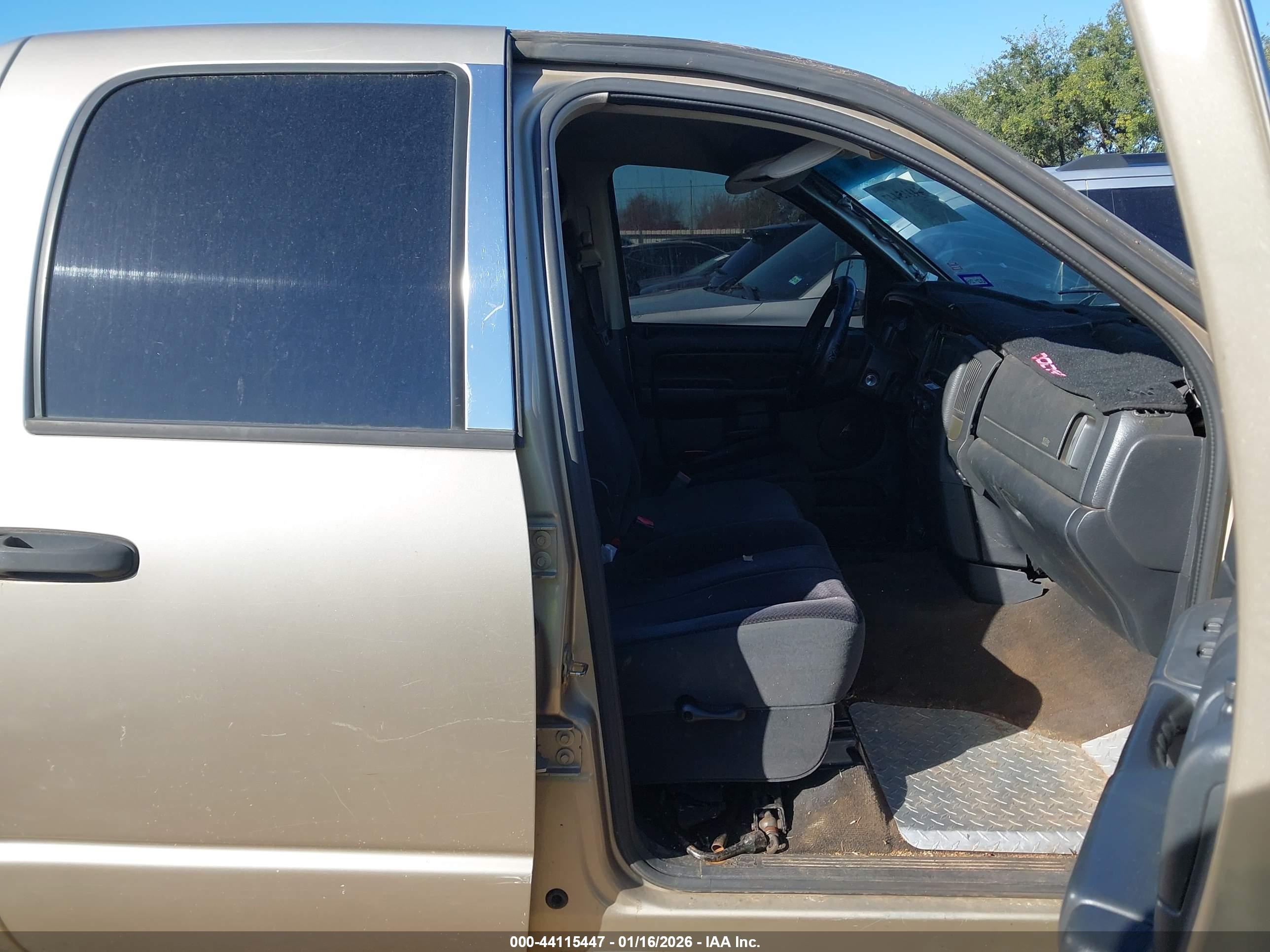 DODGE RAM image 5