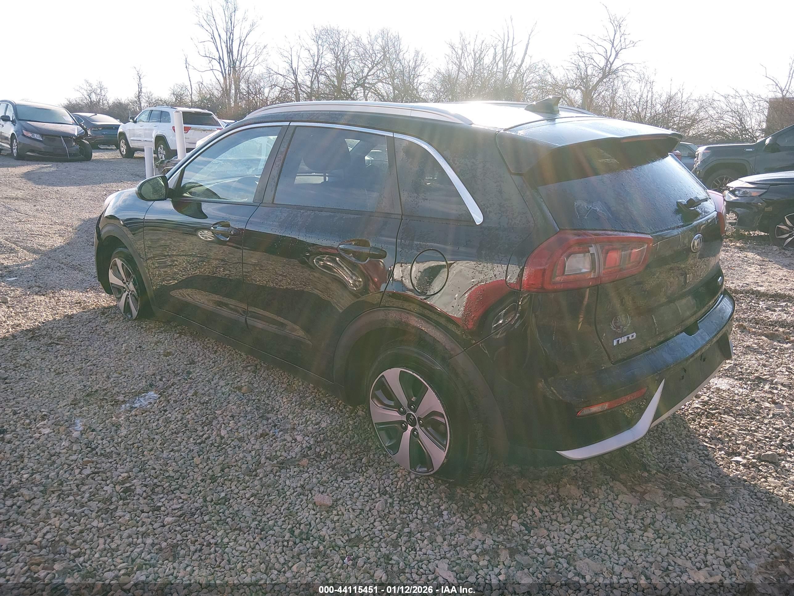 KIA NIRO image 3