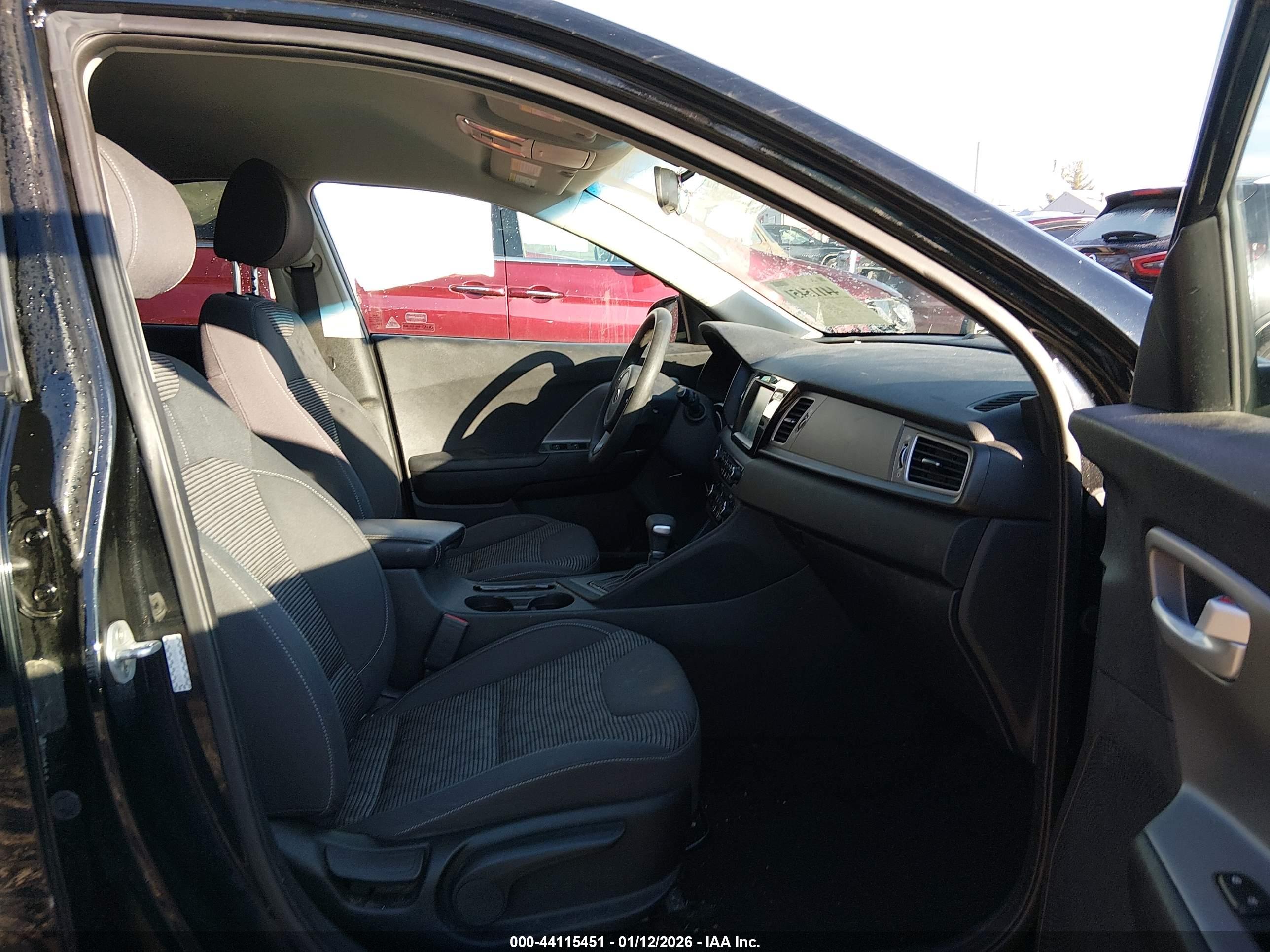 KIA NIRO image 5