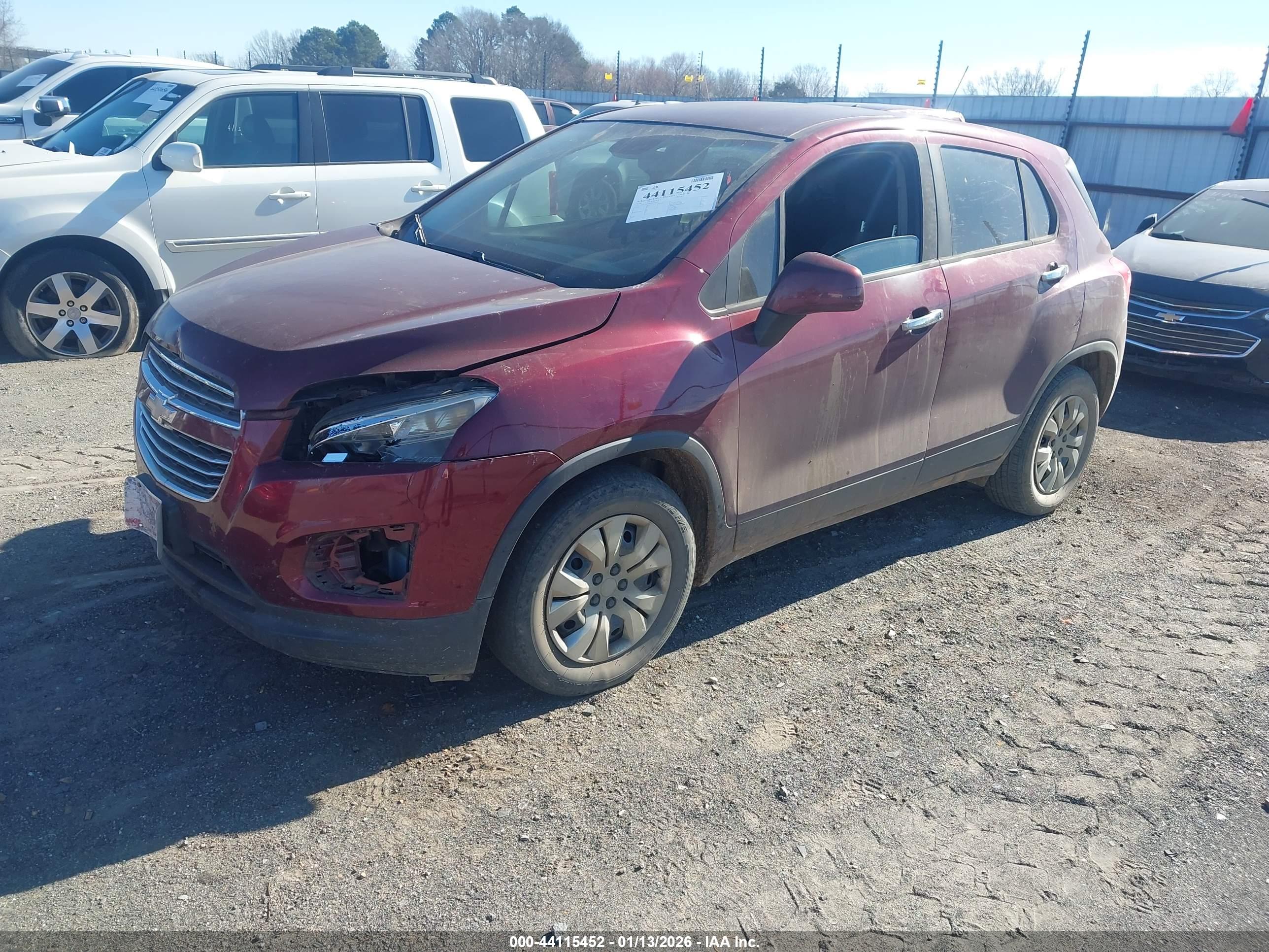 CHEVROLET TRAX image 2